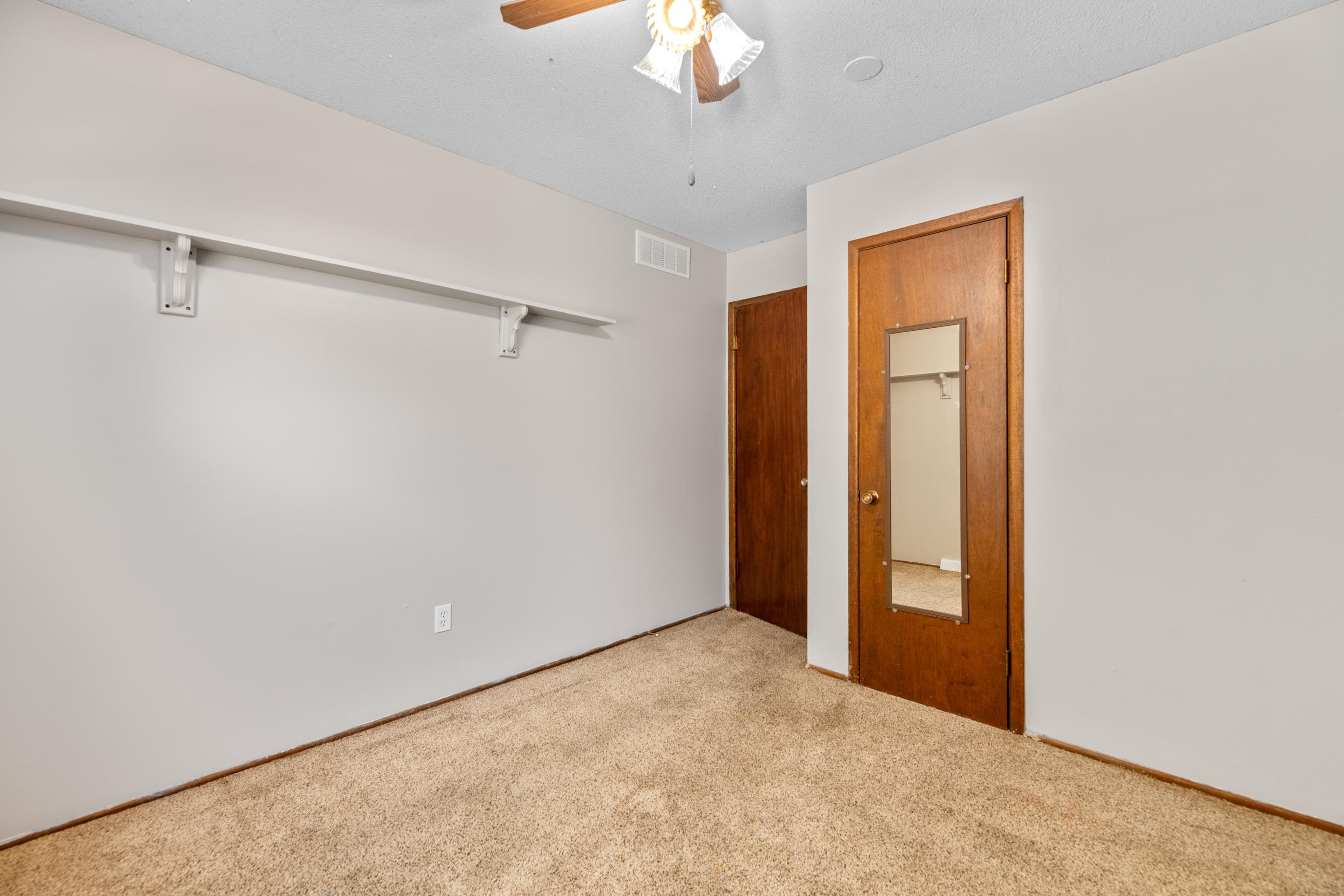 1111 N Peterson Ave Property Photo 11