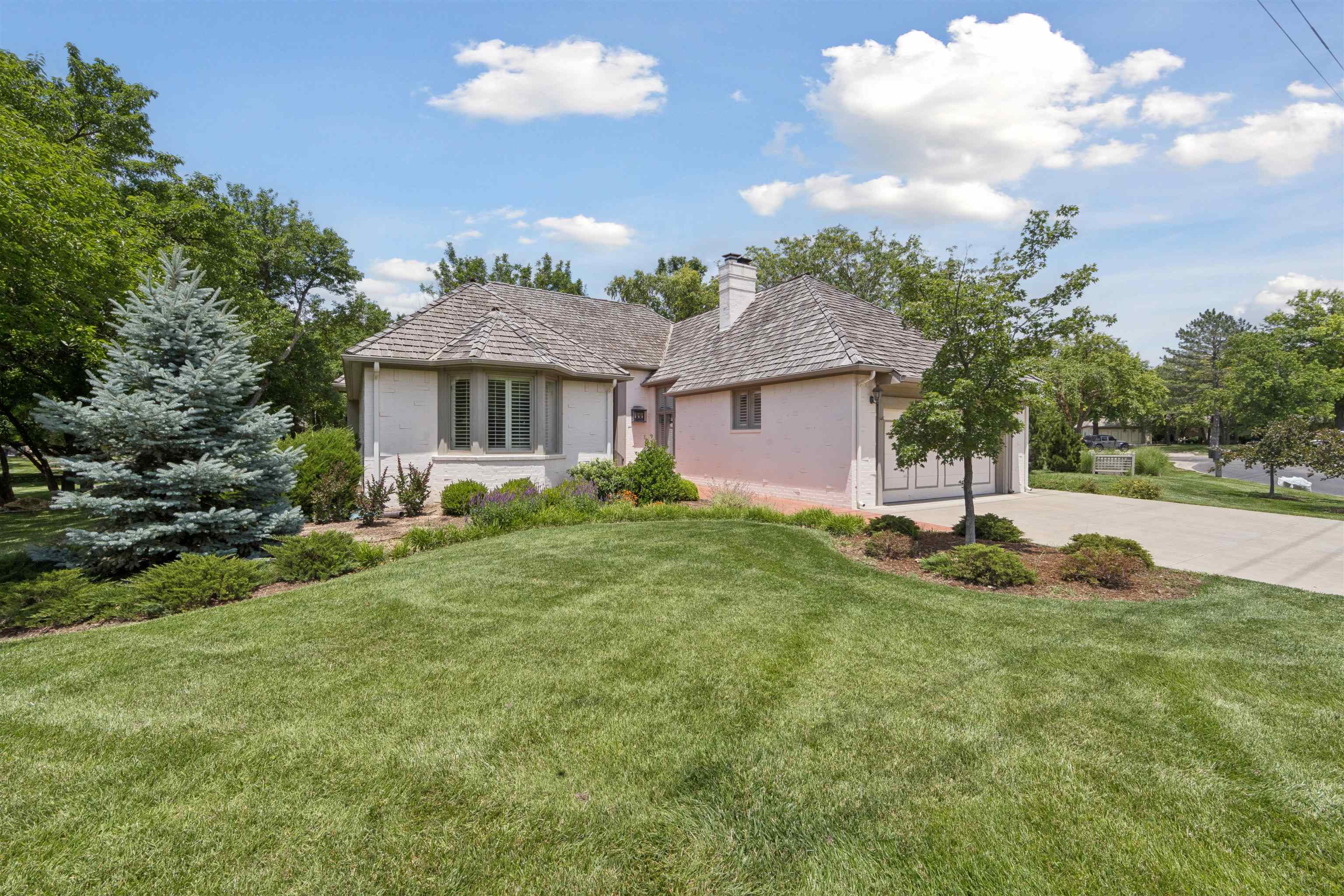 9130 E Woodspring St Property Photo 1