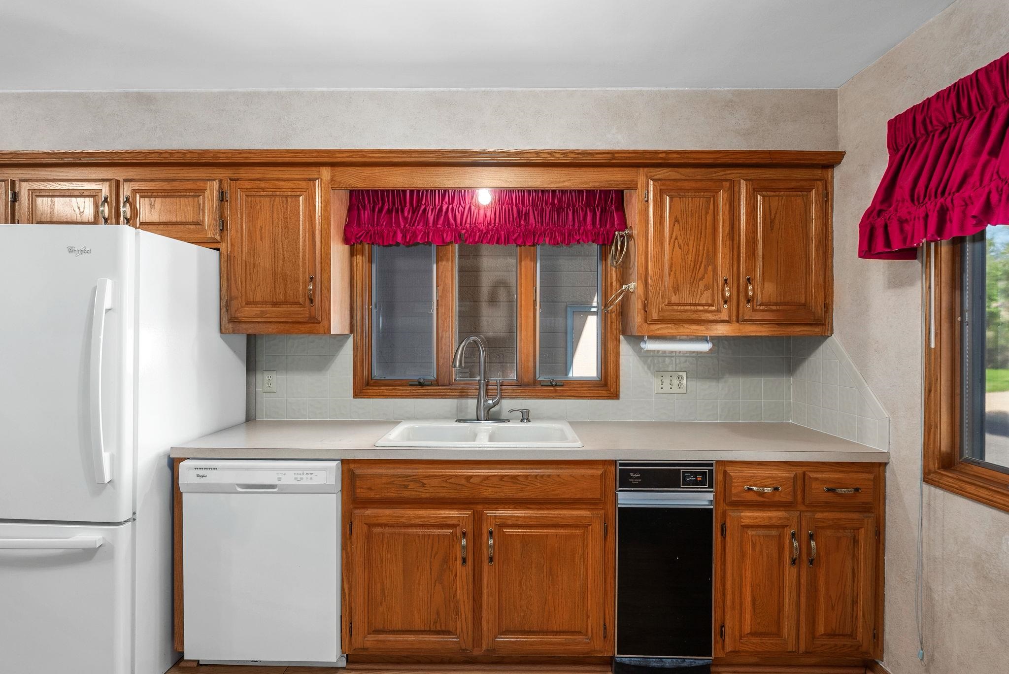 909 N Maize Rd Property Photo 13