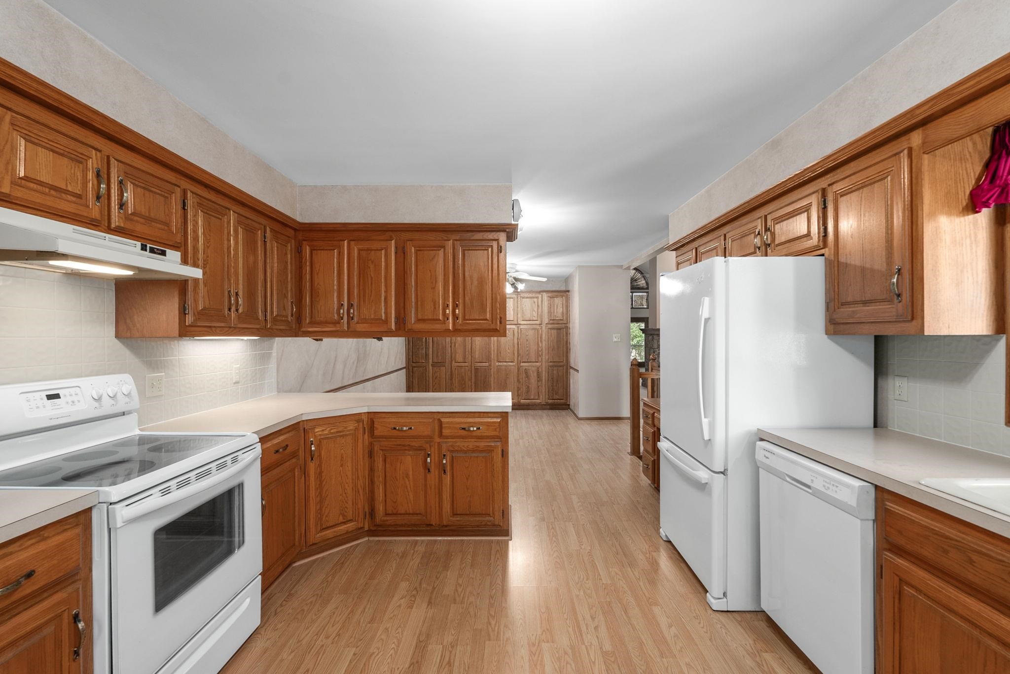 909 N Maize Rd Property Photo 14