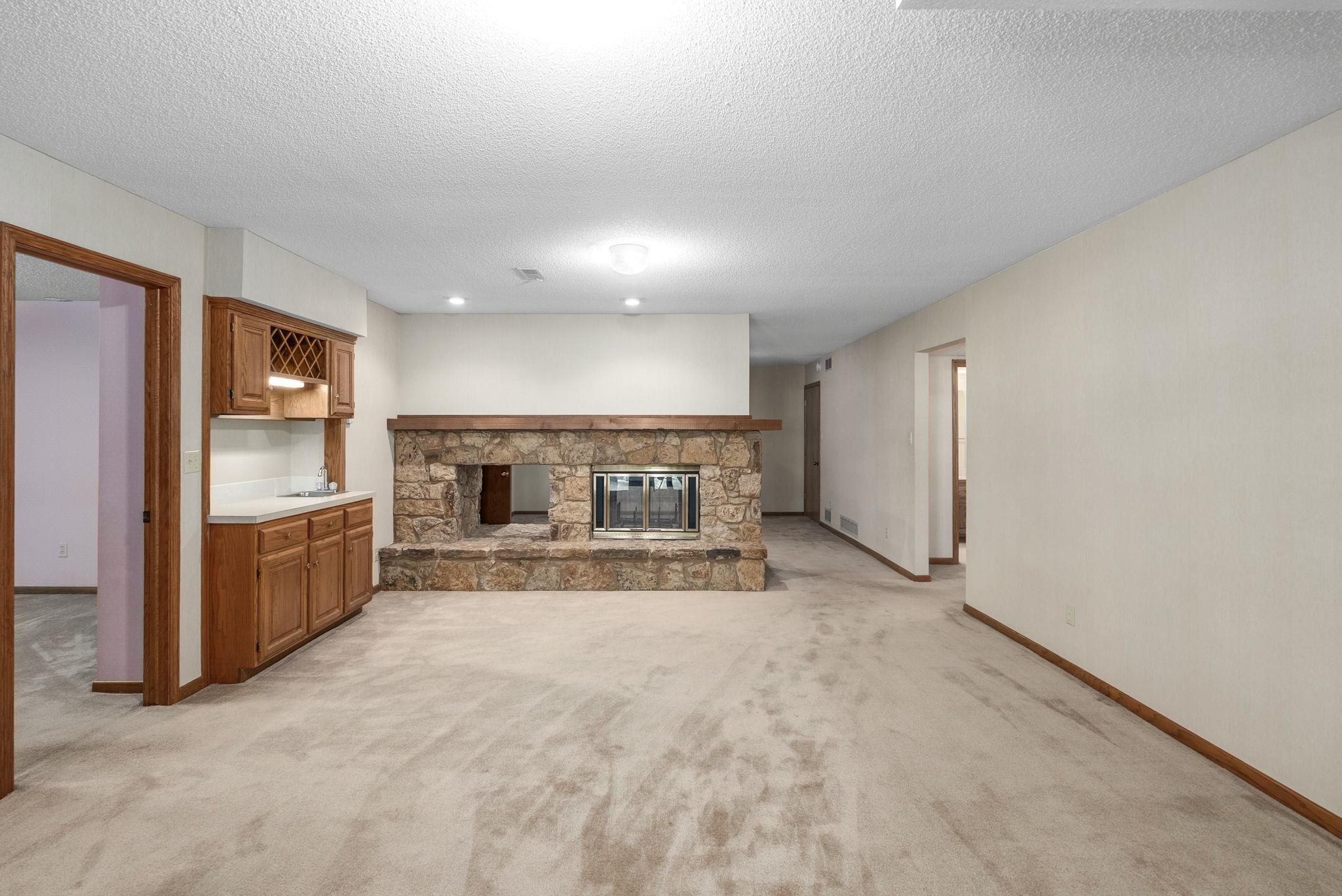 909 N Maize Rd Property Photo 24