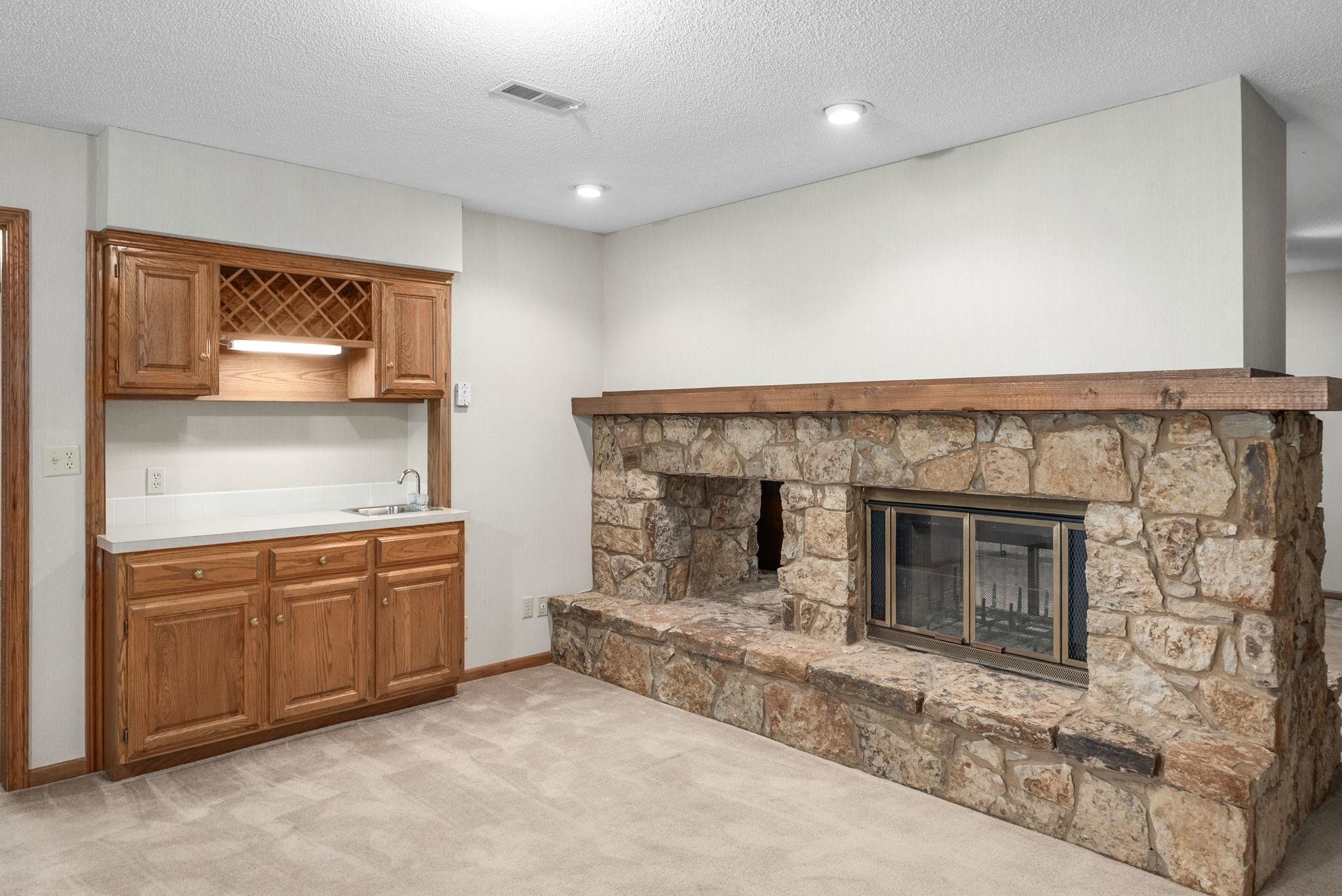 909 N Maize Rd Property Photo 25