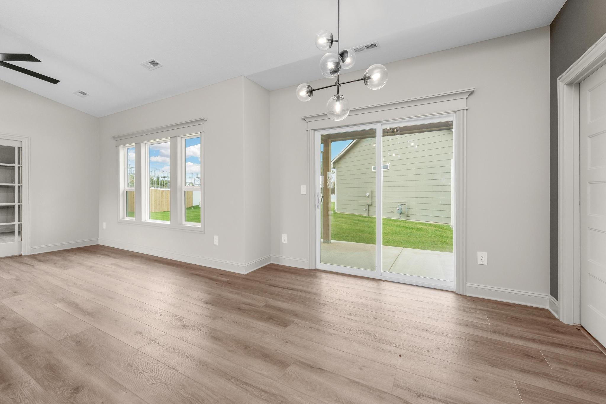 13418 W Jewell St Property Photo 19