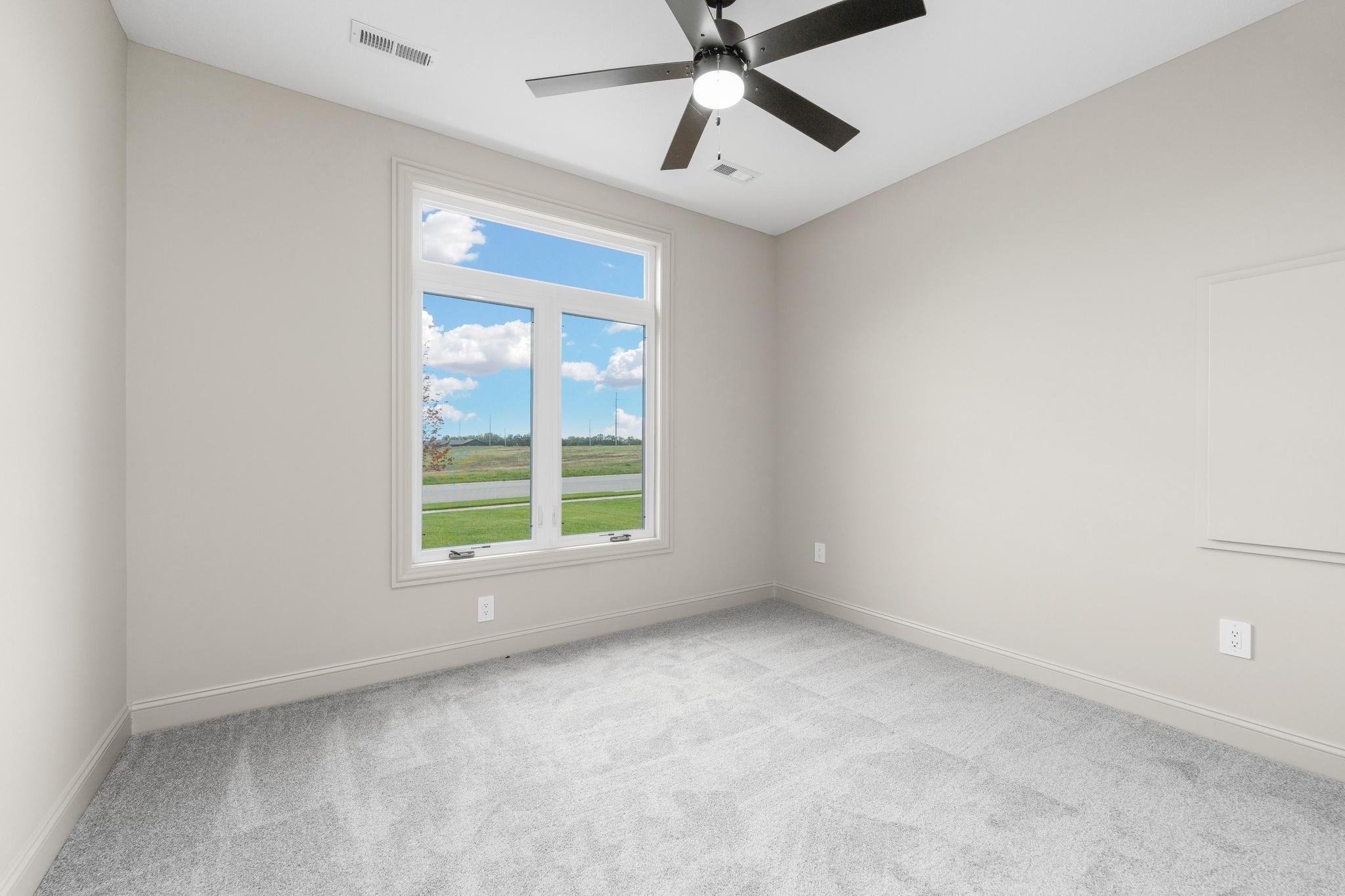 13418 W Jewell St Property Photo 26