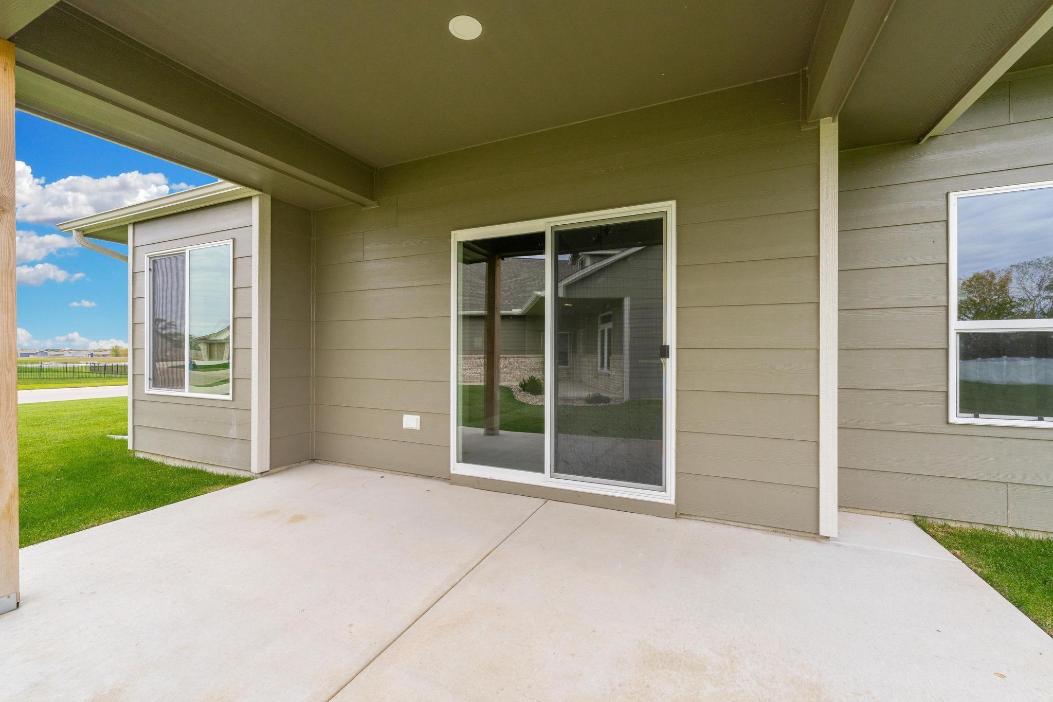 13418 W Jewell St Property Photo 31