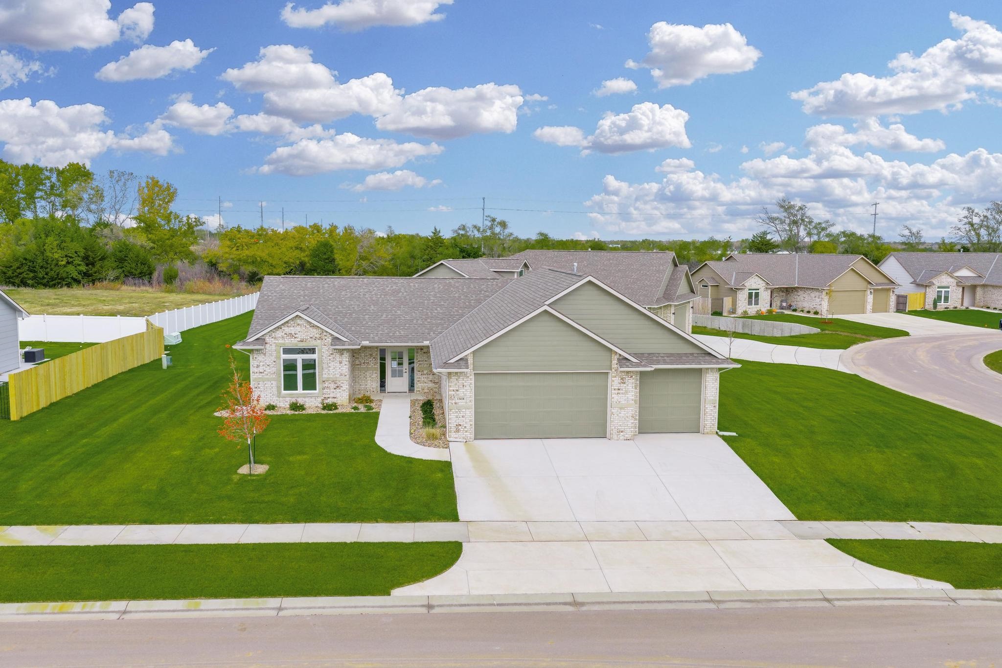 13418 W Jewell St Property Photo 33