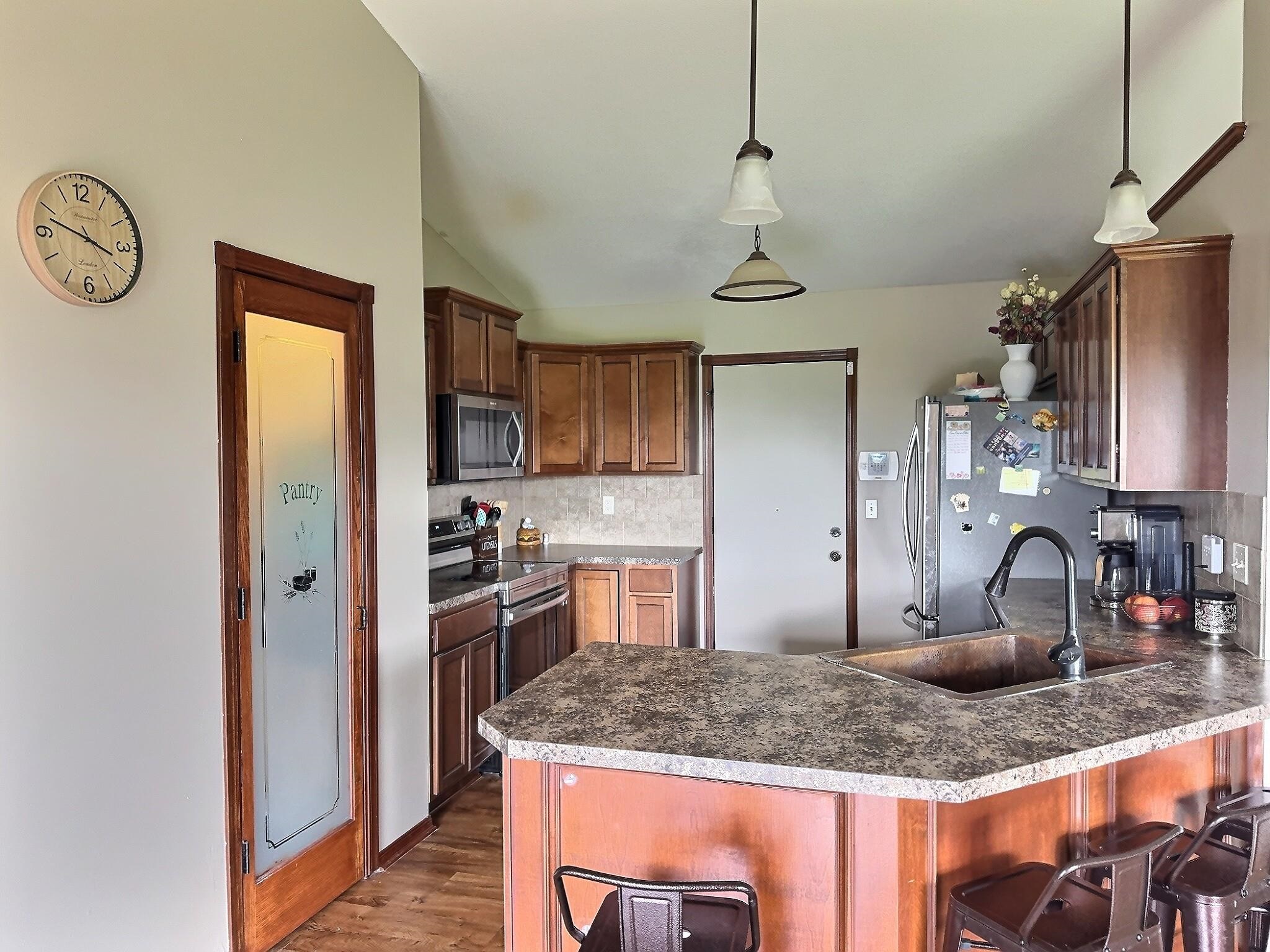 620 Goldspike Property Photo 6