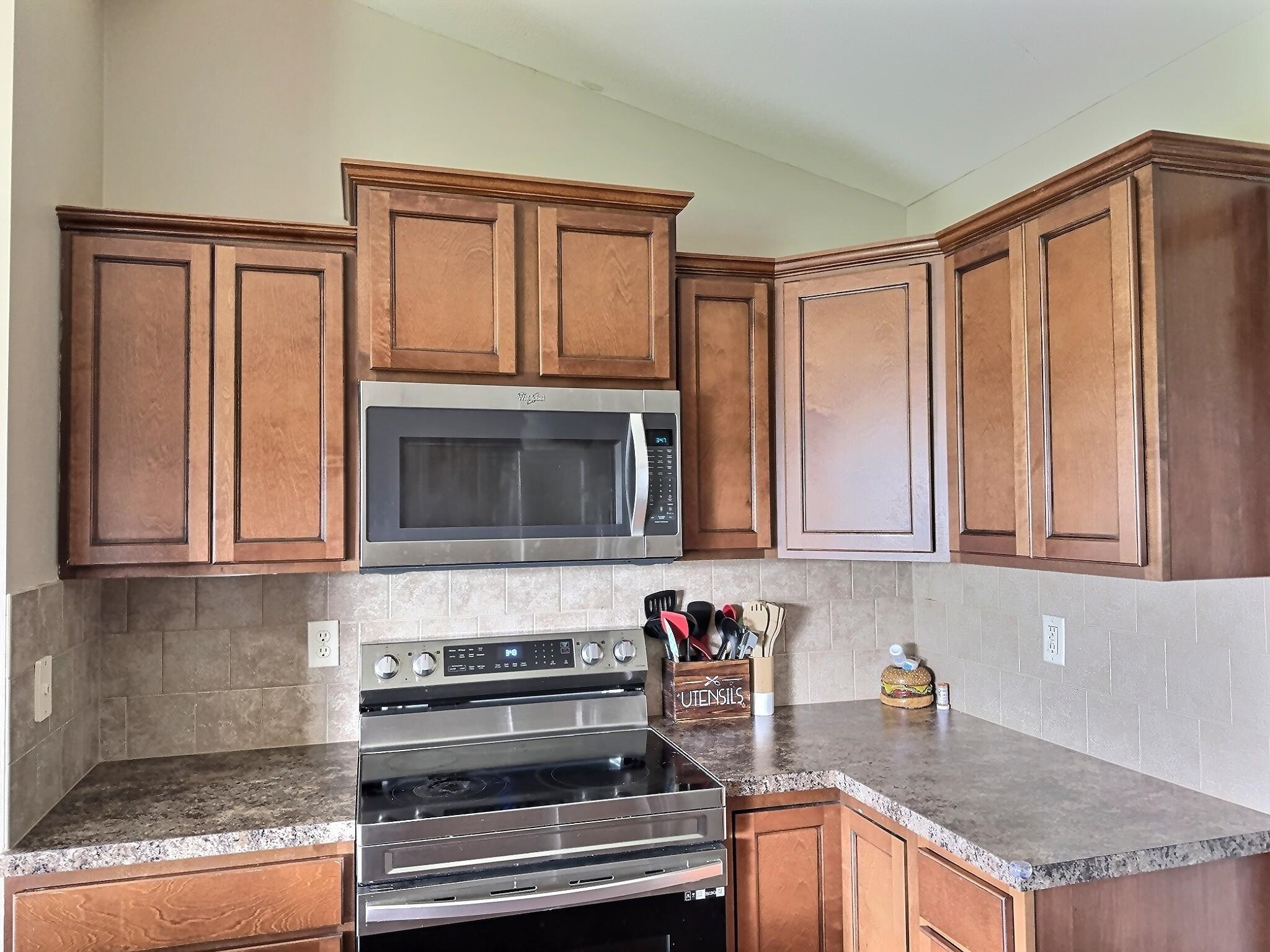620 Goldspike Property Photo 9