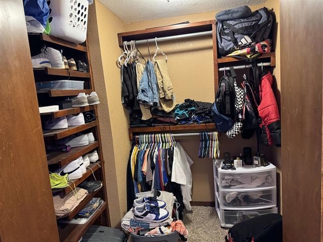 620 Goldspike Property Photo 24