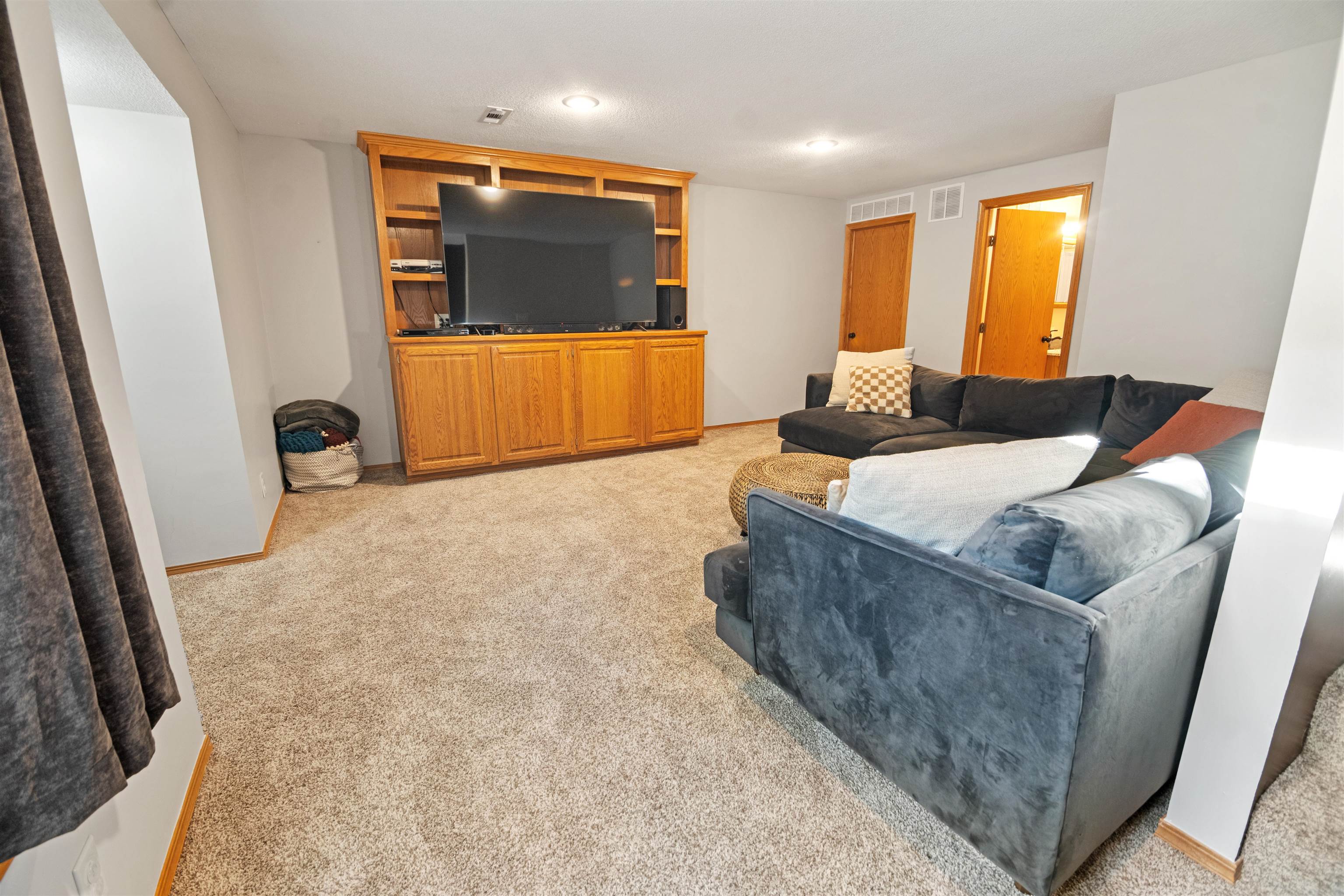 7715 W Barrington St Property Photo 30