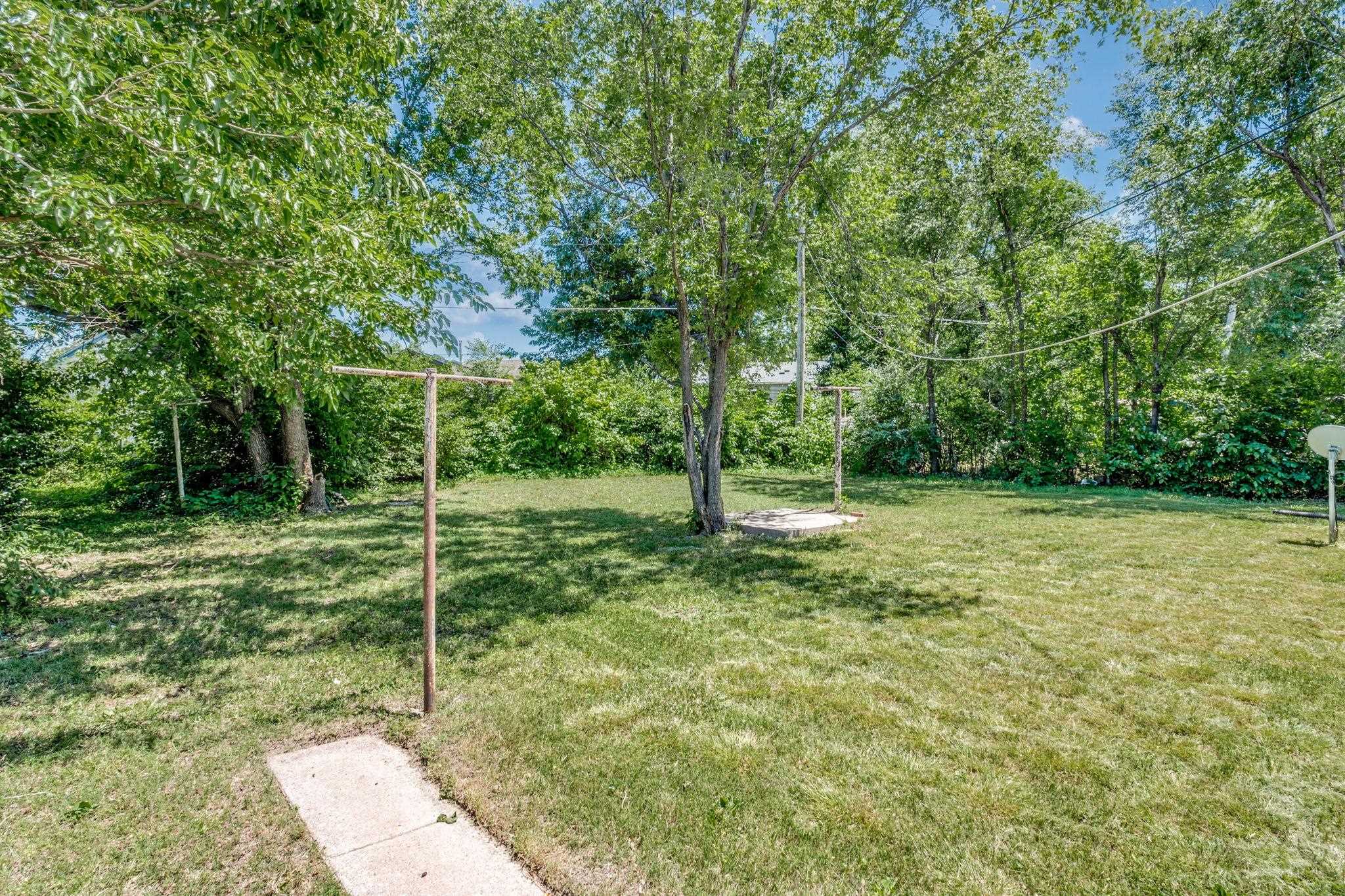 2518 N Grove St Property Photo 31