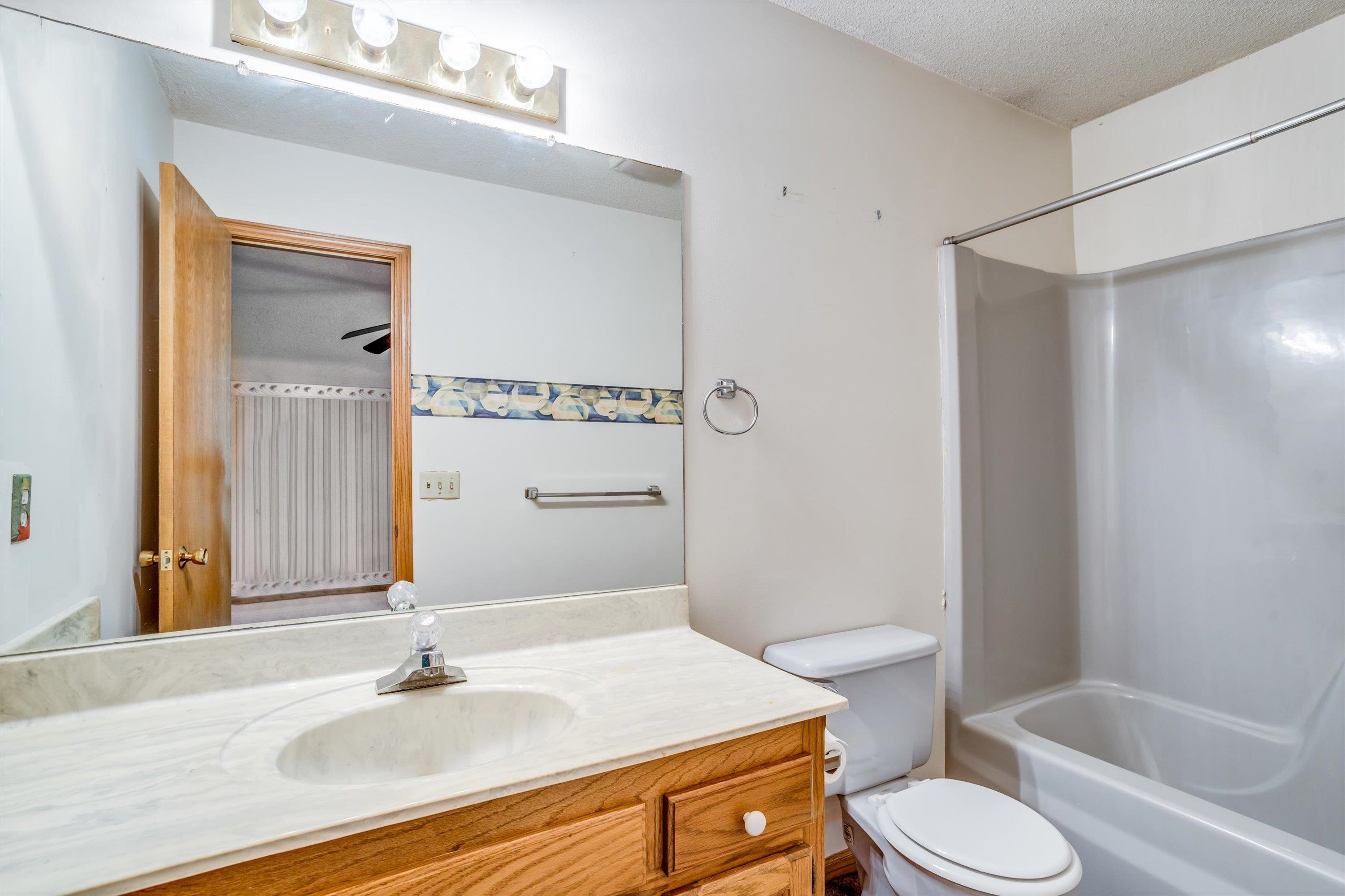 1355 N Cardington St Property Photo 22