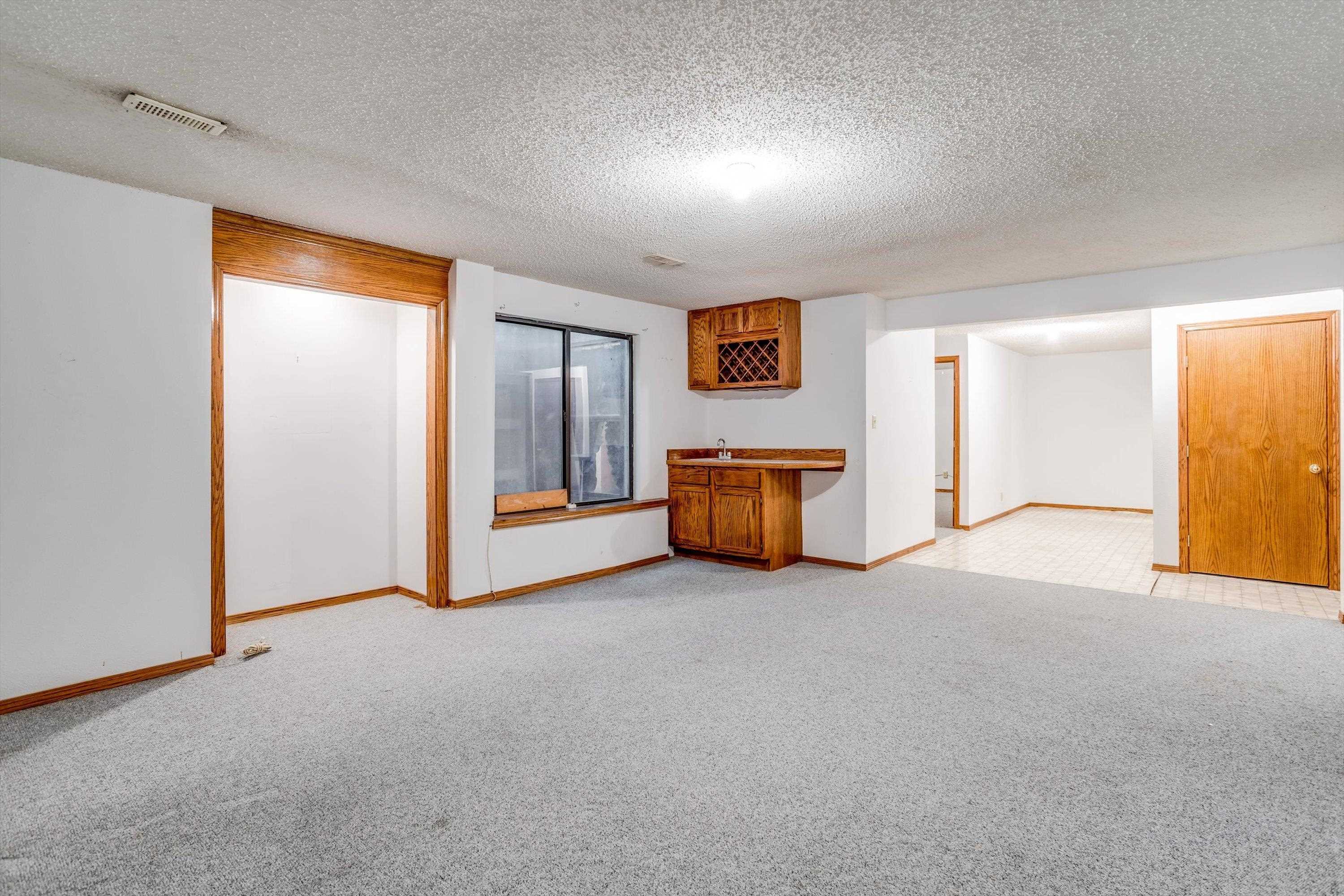 1355 N Cardington St Property Photo 23