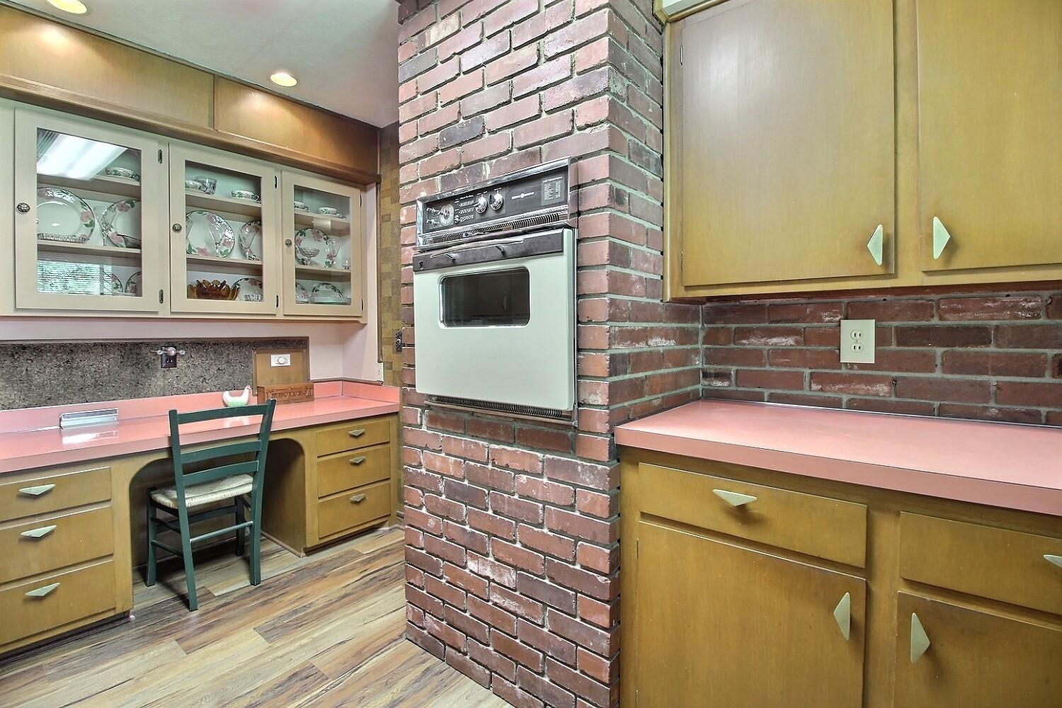 9711 W Par Ln Property Photo 13