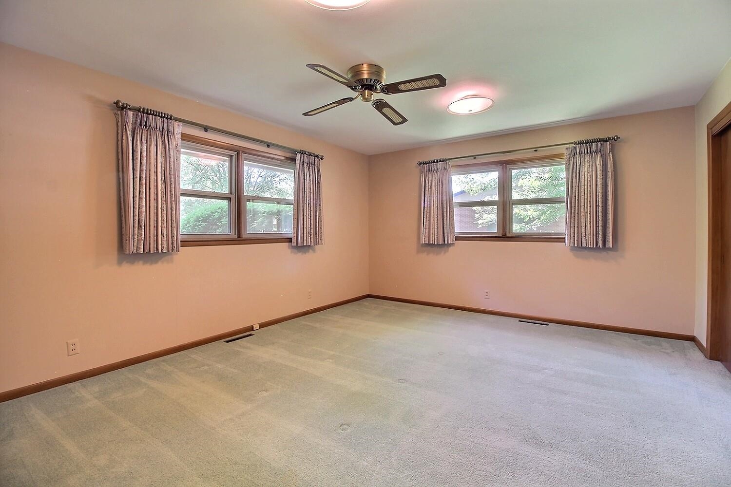 9711 W Par Ln Property Photo 17