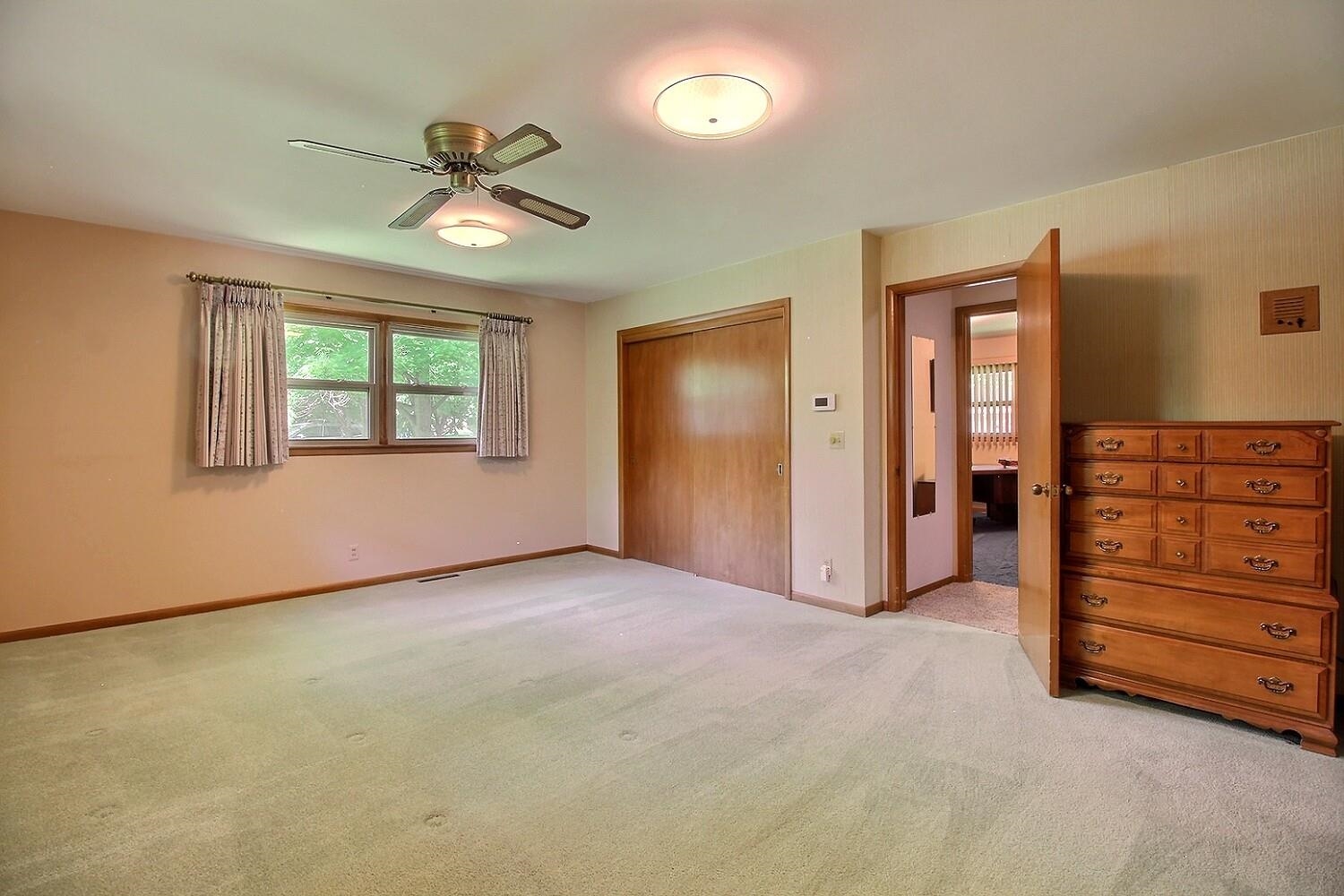 9711 W Par Ln Property Photo 18