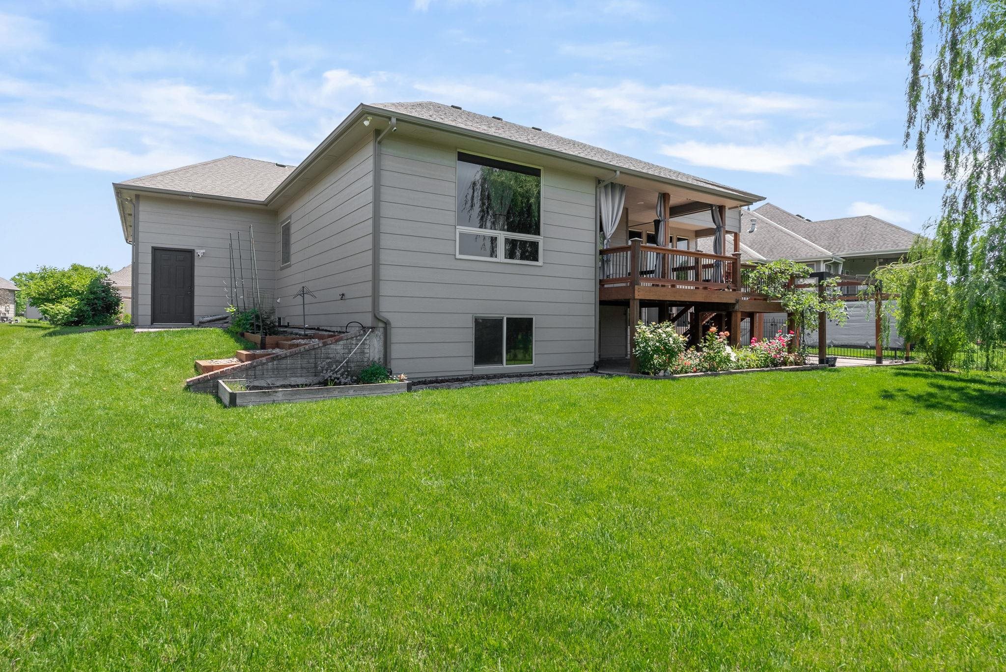 821 N Woodstone Dr Property Photo 30