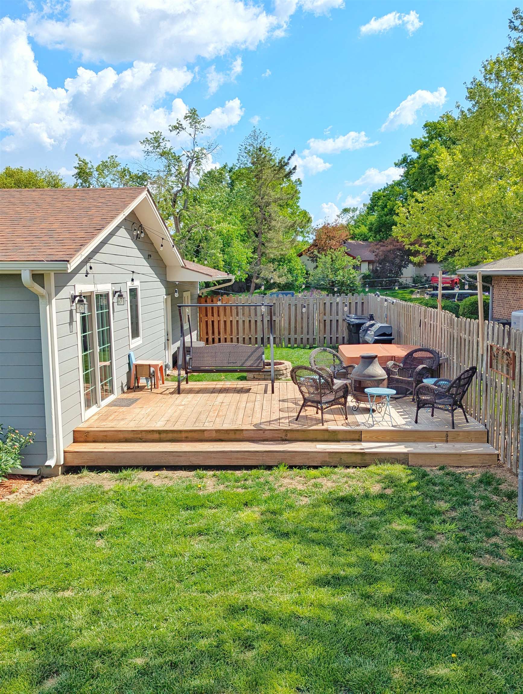 2023 Lynwood Dr Property Photo 3