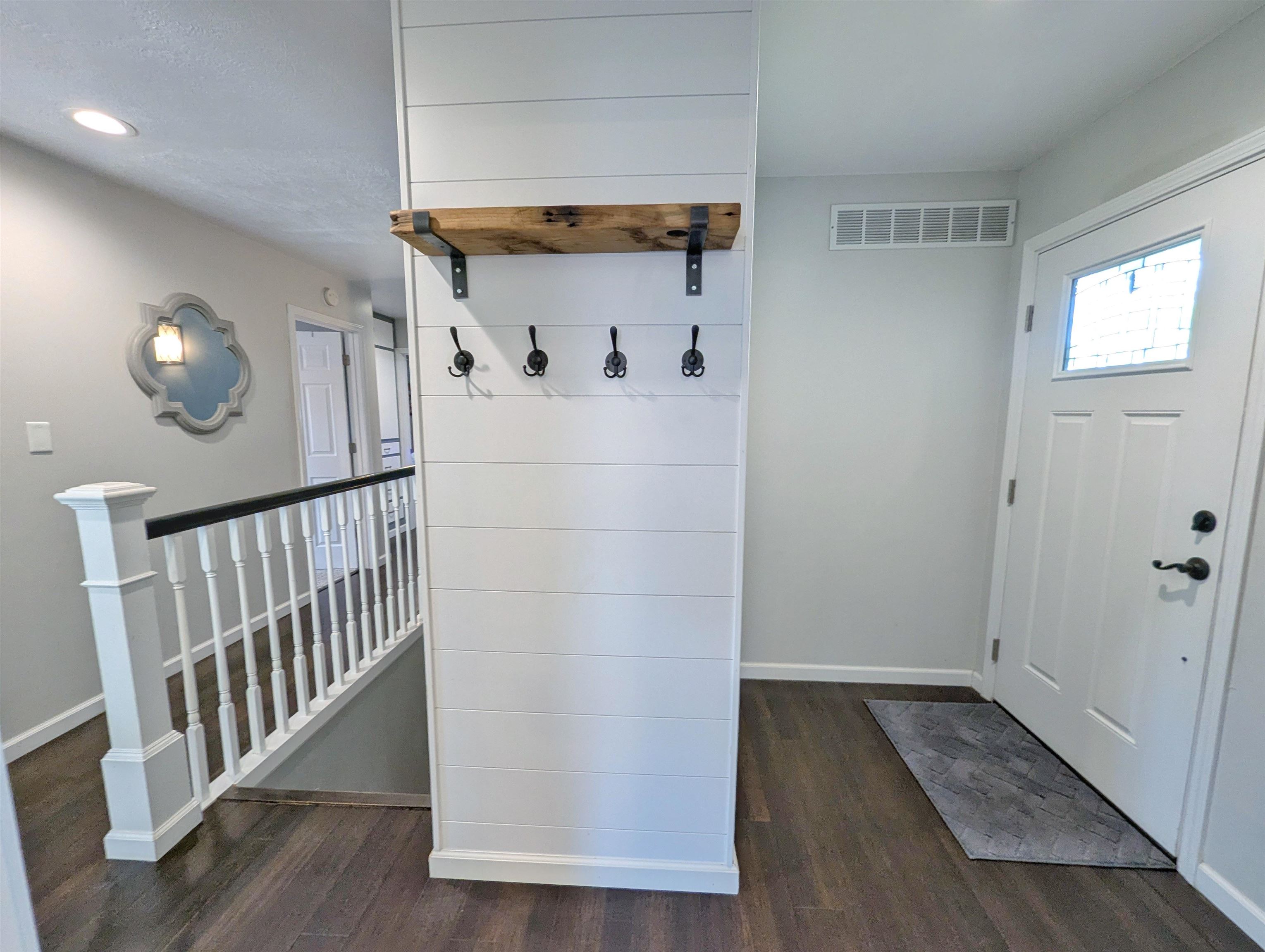 2023 Lynwood Dr Property Photo 9