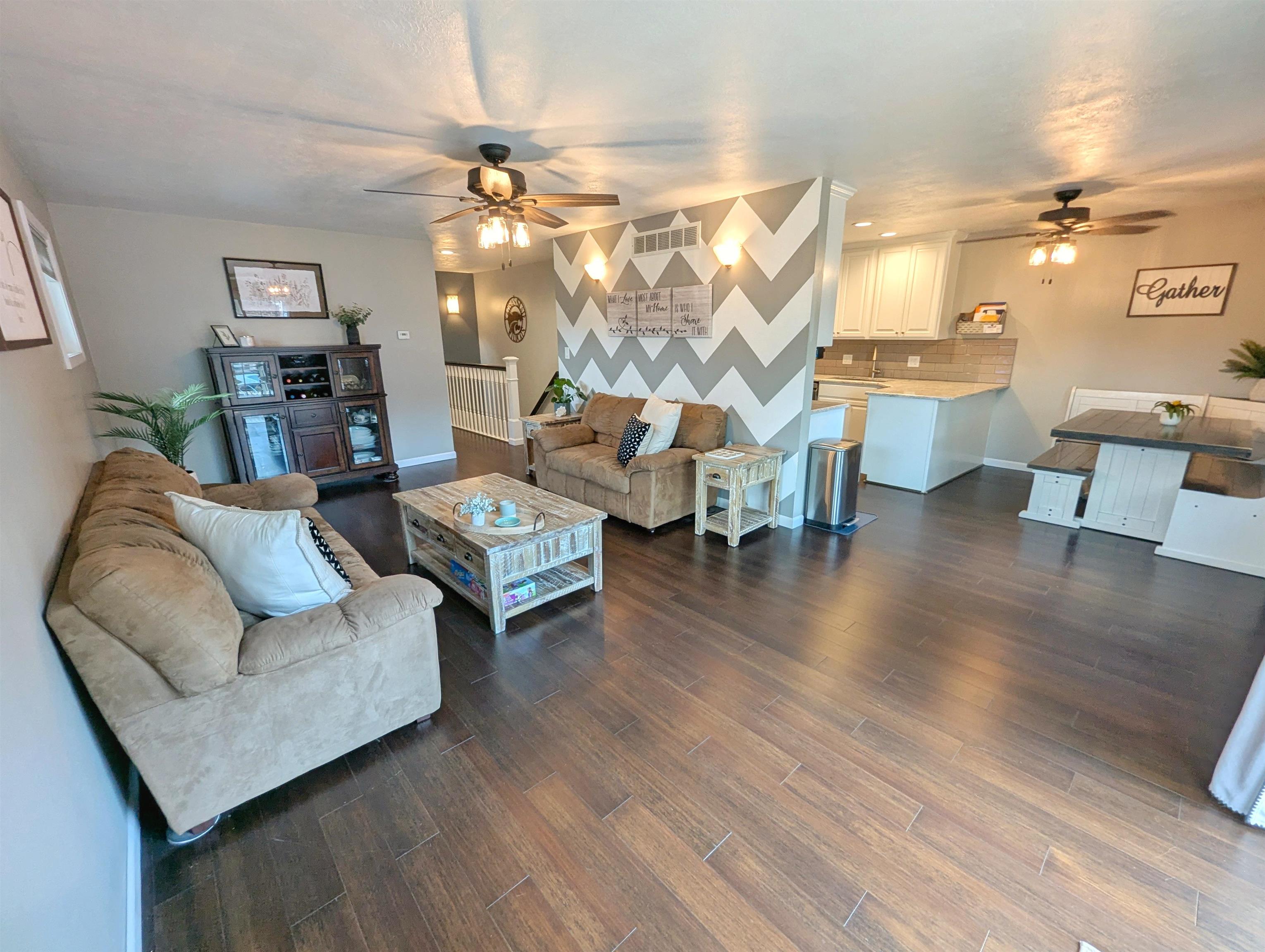2023 Lynwood Dr Property Photo 13