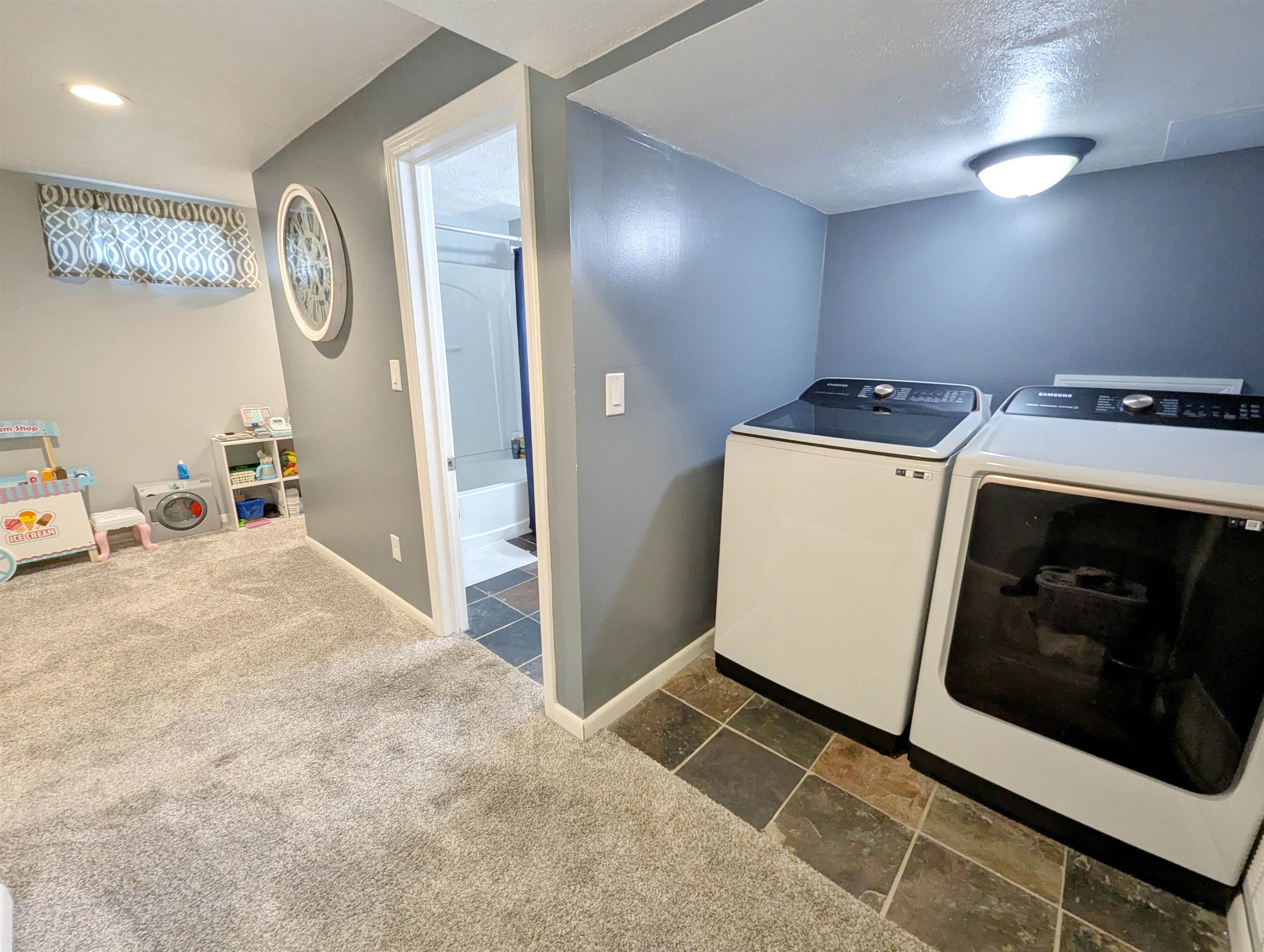 2023 Lynwood Dr Property Photo 29
