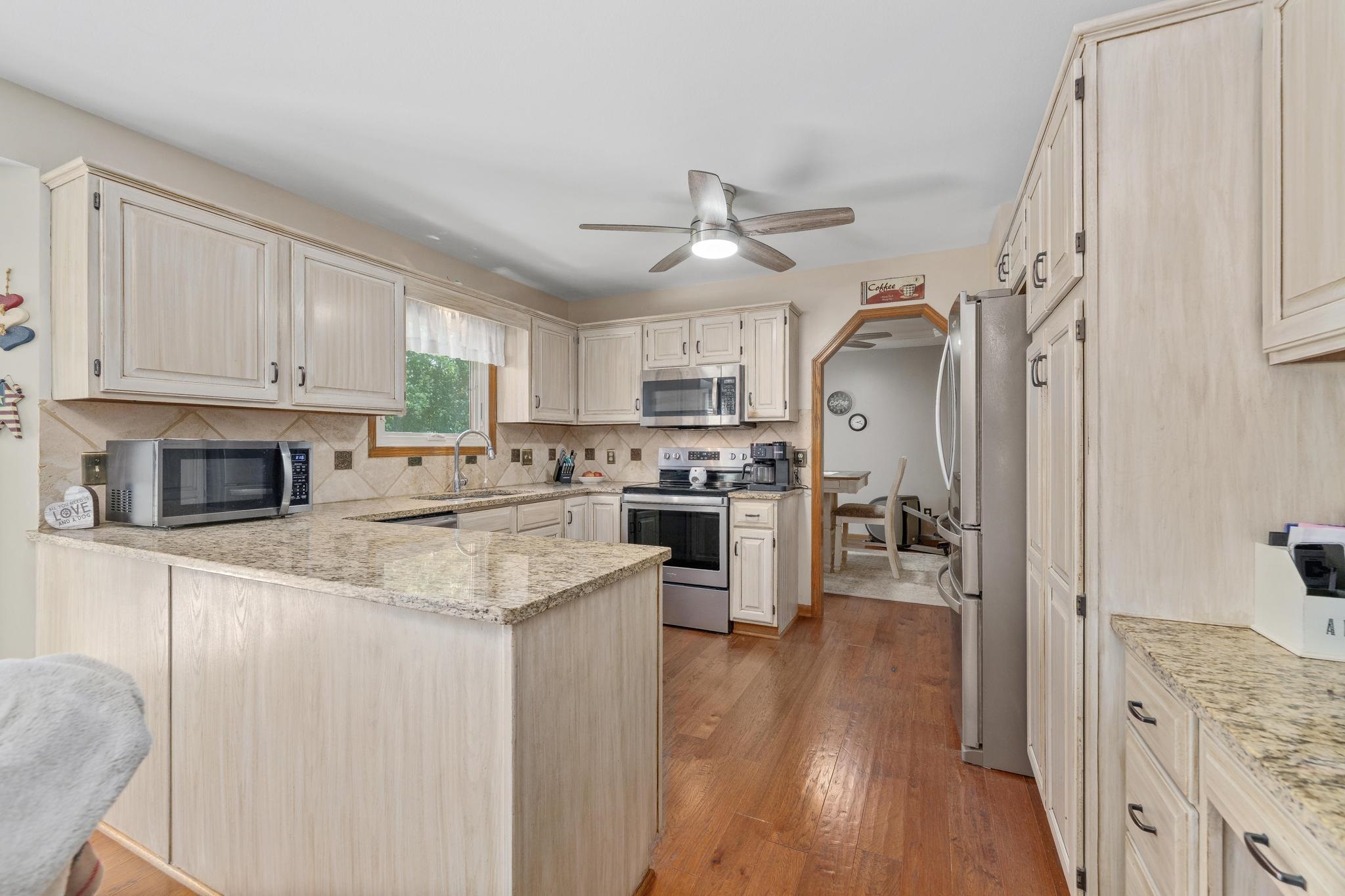 9715 W Cornelison St Property Photo 14