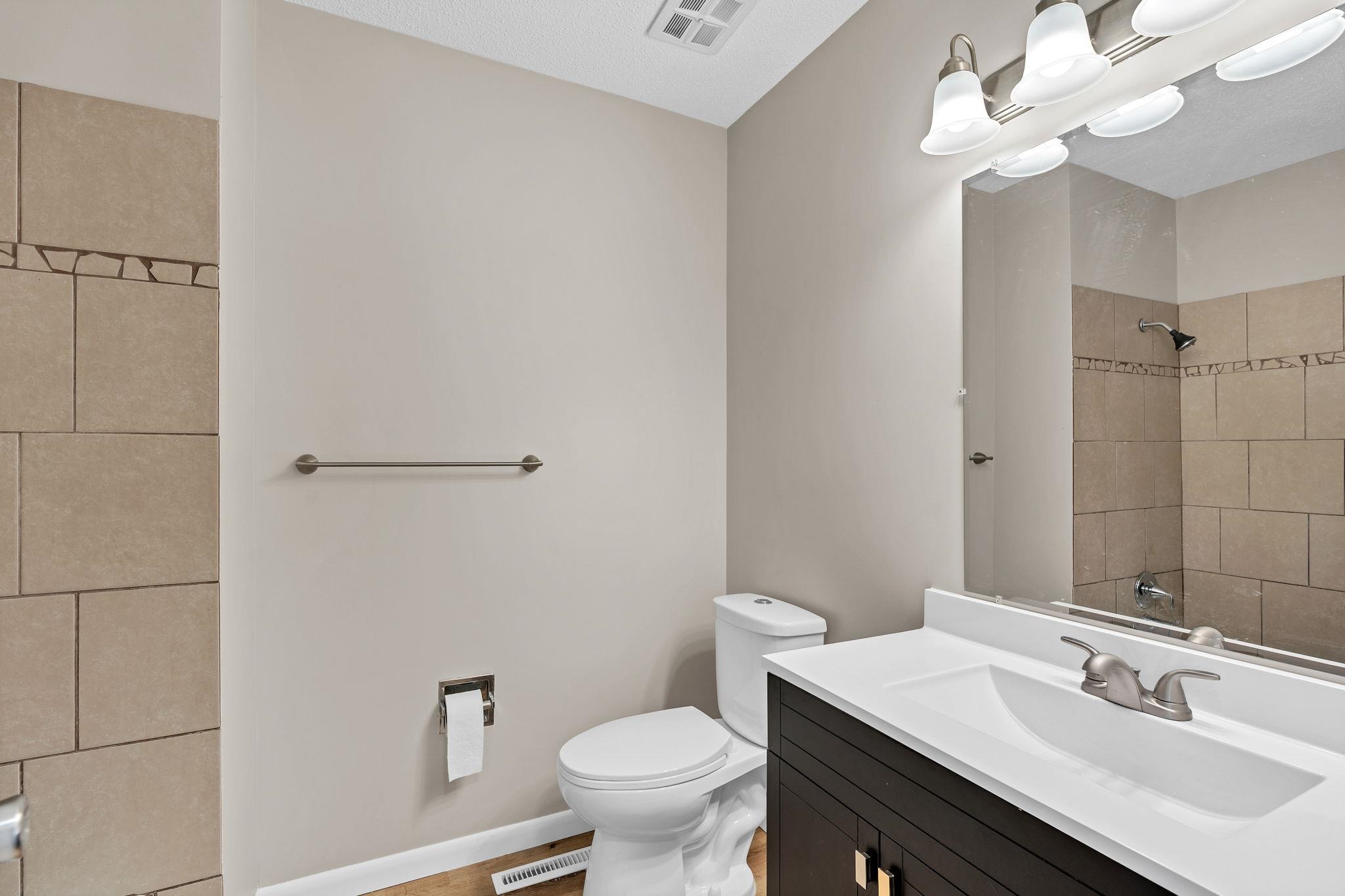 2640 N Holyoke St. Property Photo 18