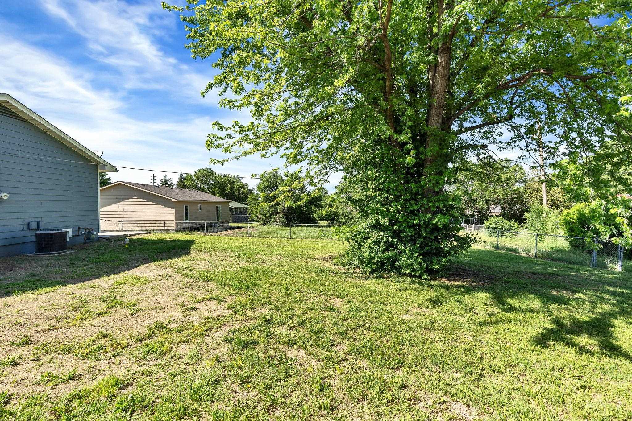 2640 N Holyoke St. Property Photo 34