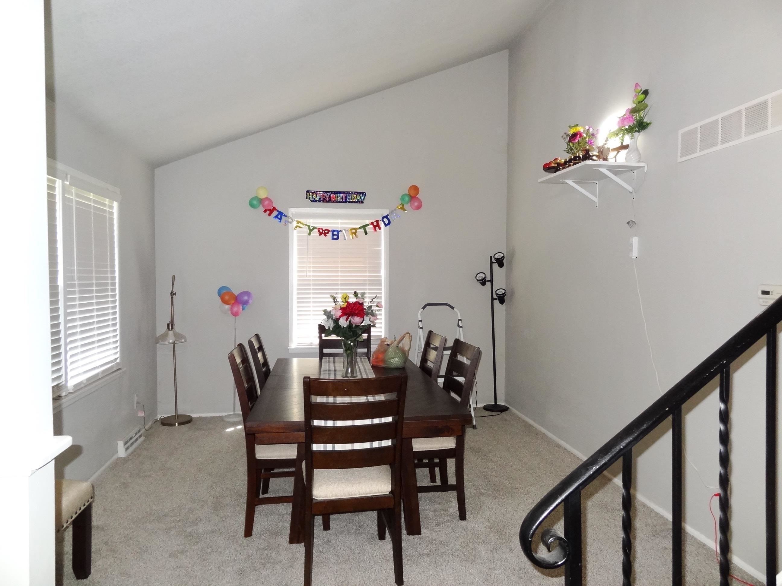 1009 S Dalton Property Photo 3