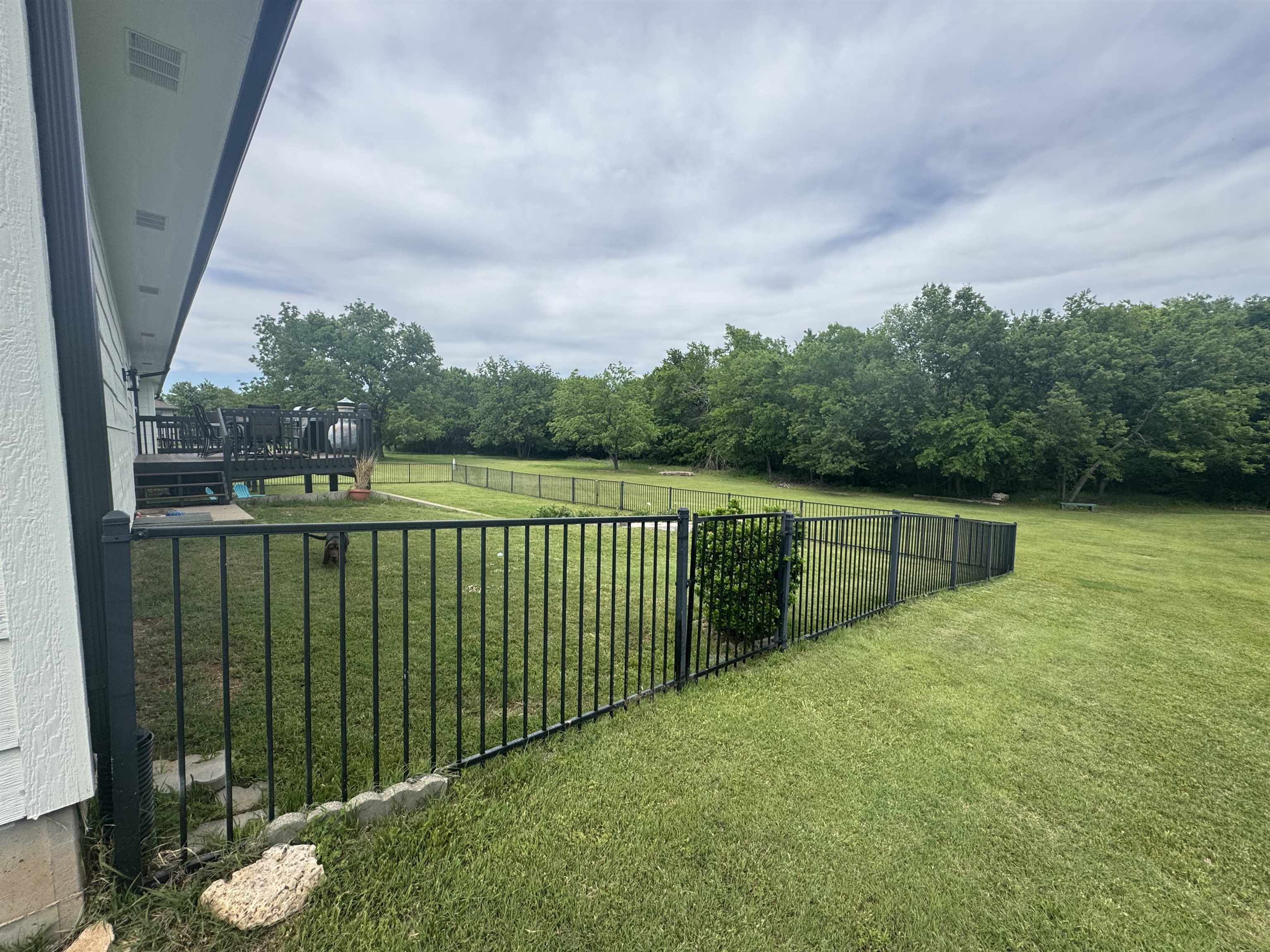 2902 Yaeger Dr Property Photo 33