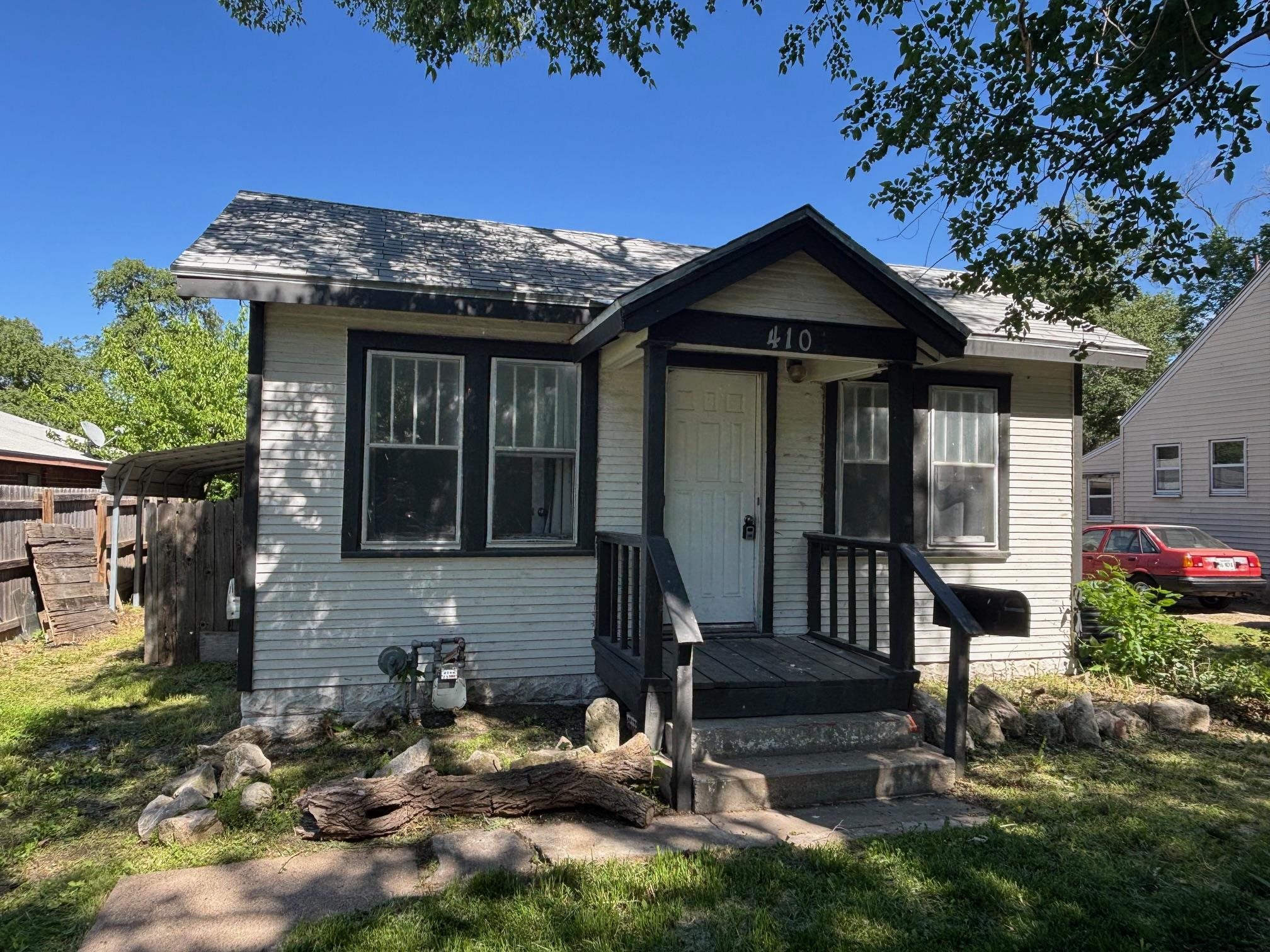 410 S Gordon St Property Photo