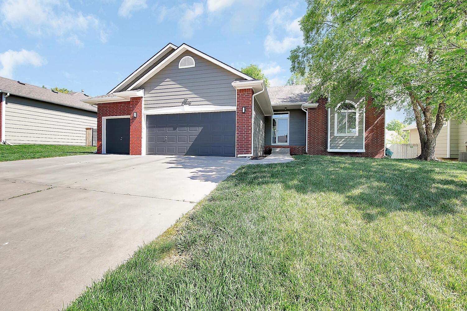 12010 E Tipperary St Property Photo 1