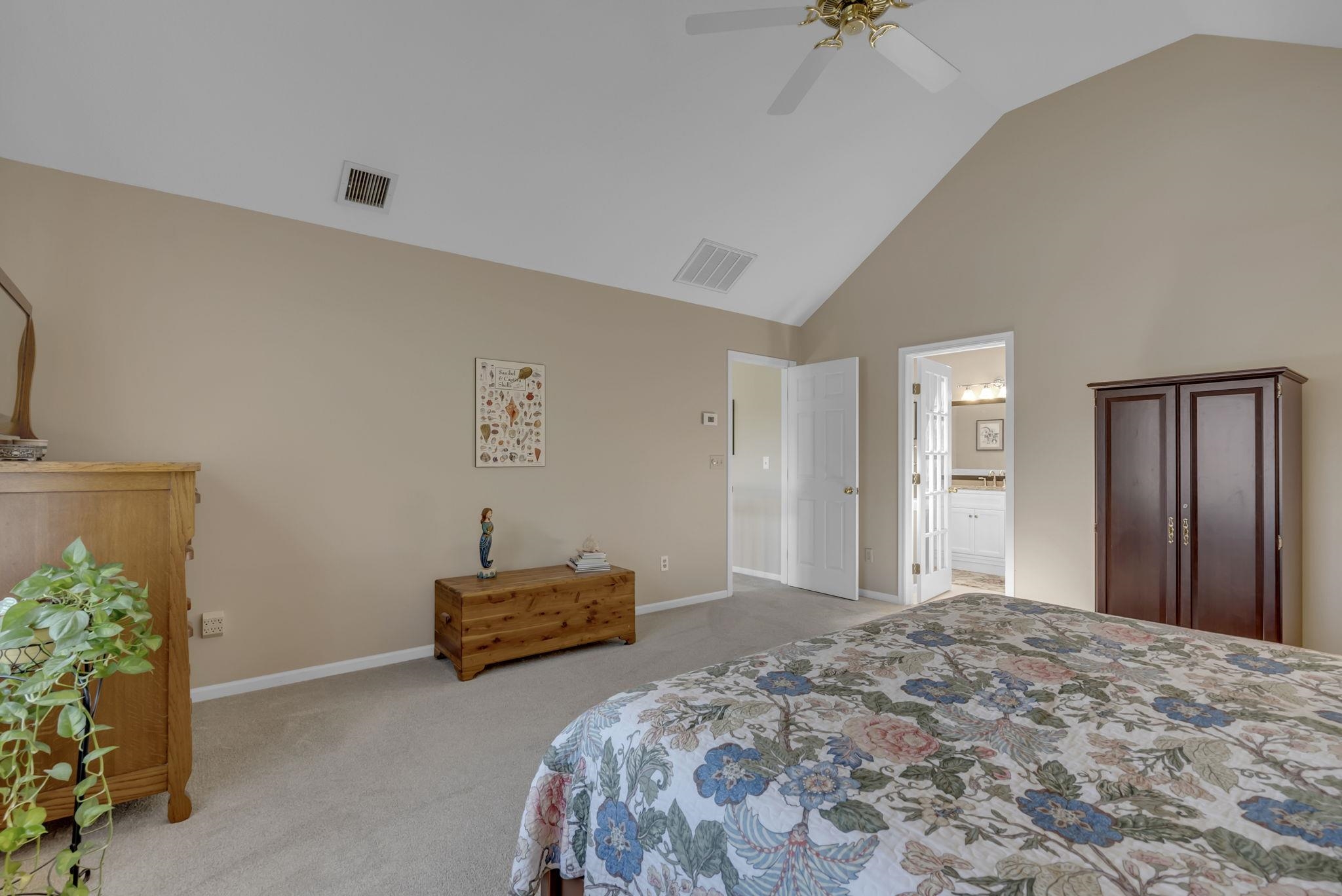 1632 N Woodridge Dr Property Photo 18