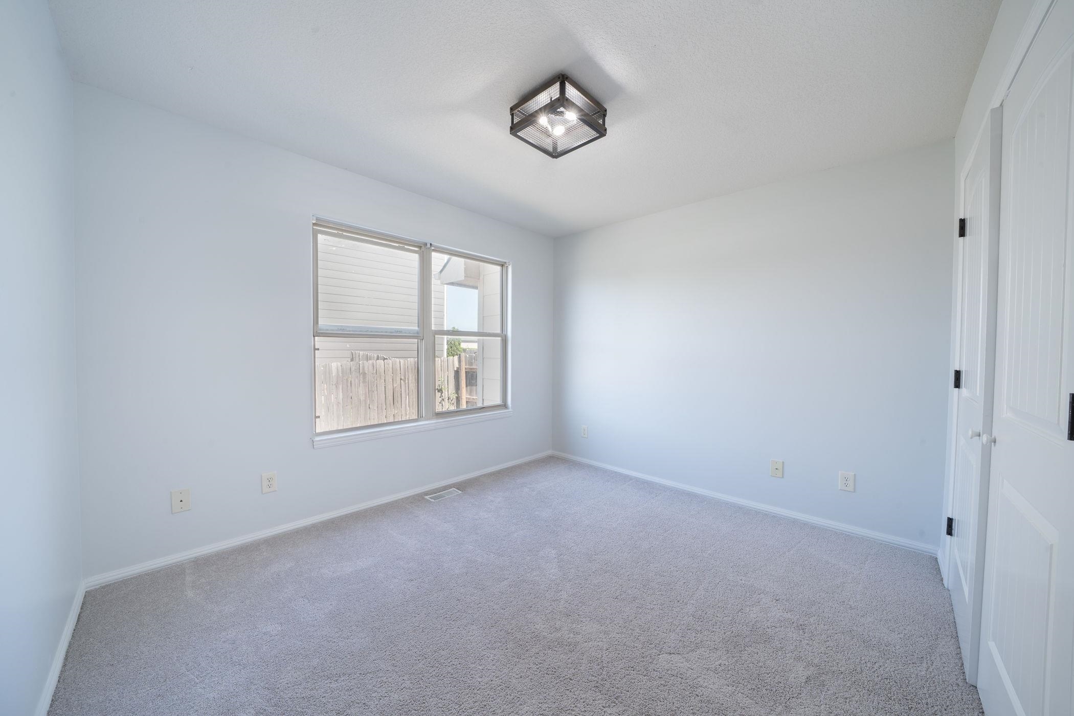 14011 E Watson St Property Photo 17