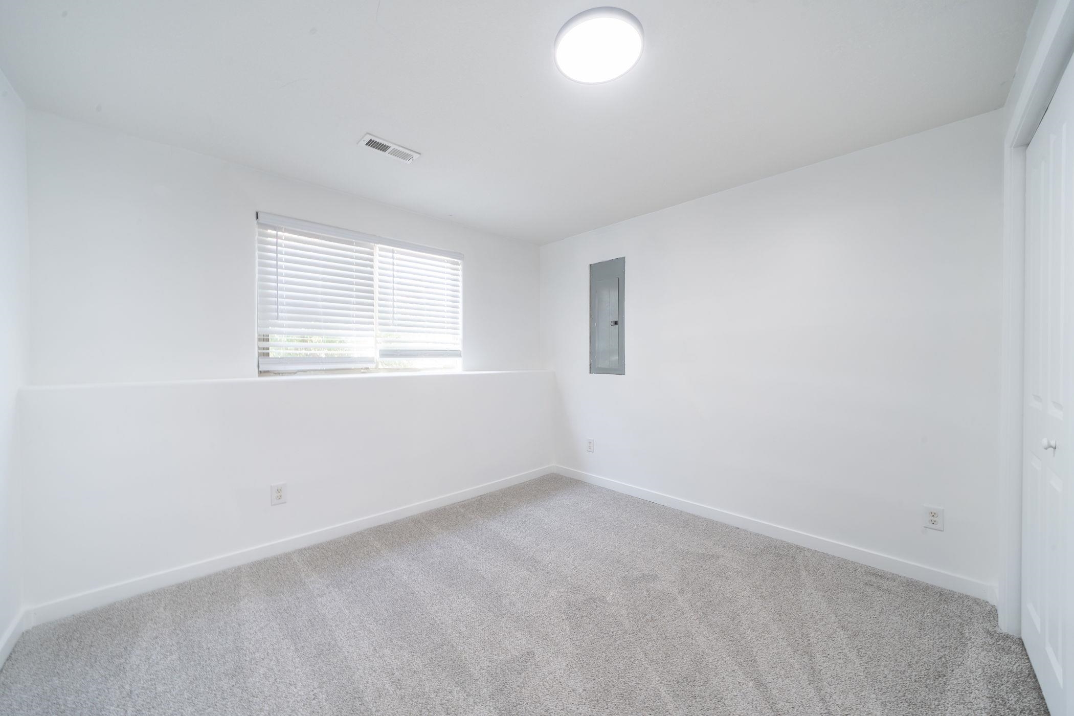 14011 E Watson St Property Photo 27