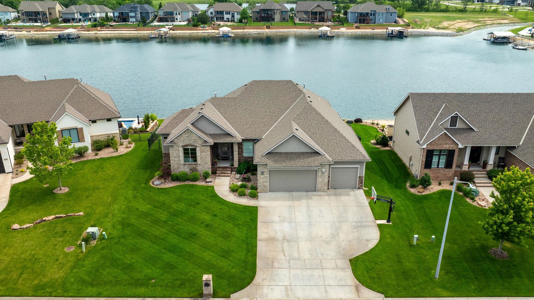 Picture of 2526 N Paradise Ct
