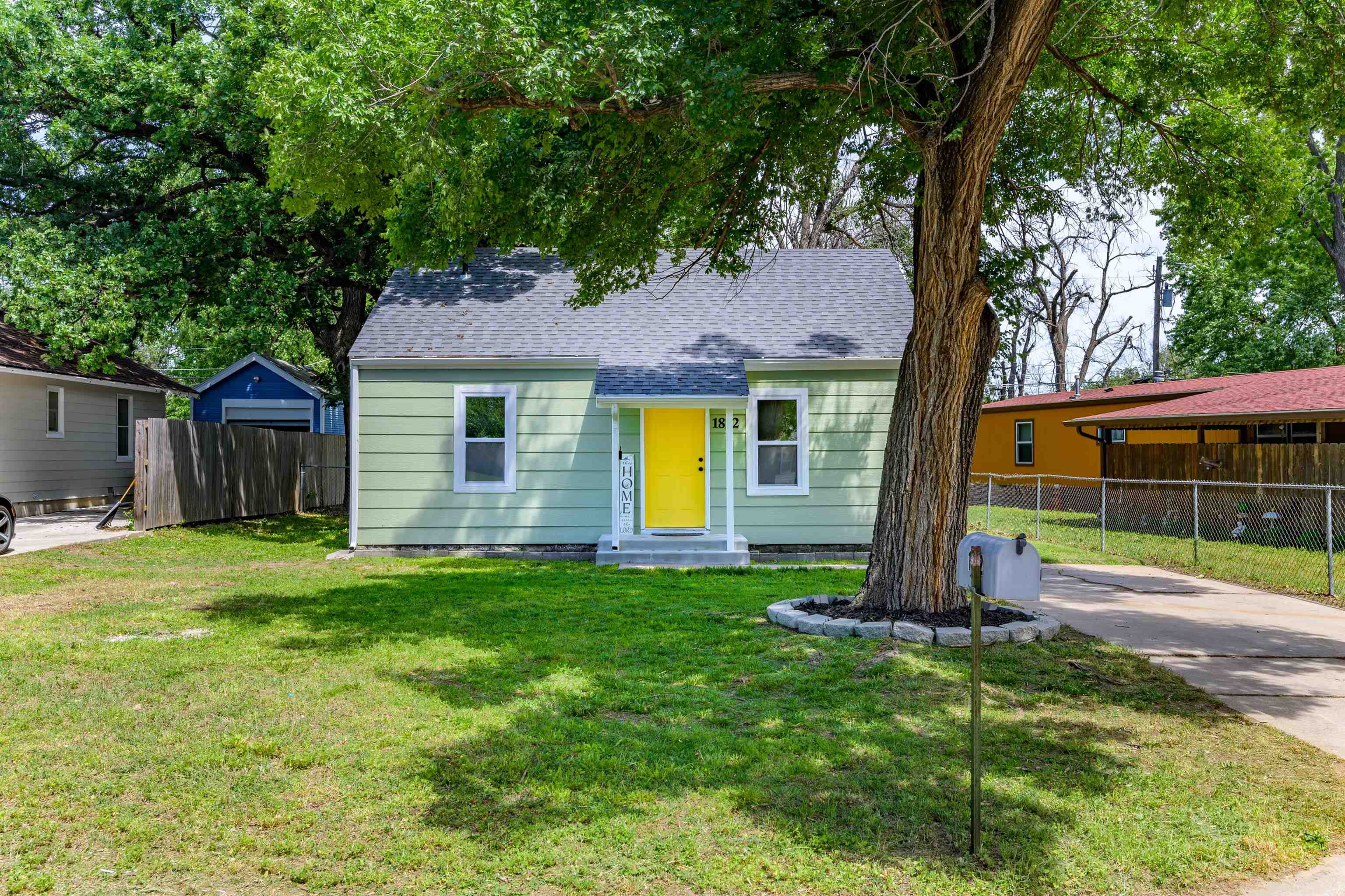 1812 S Euclid Ave Property Photo 1