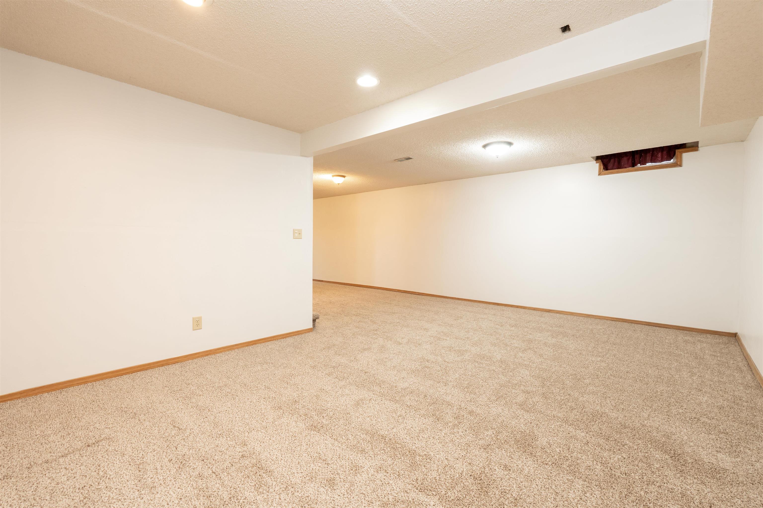 1812 N Cheryl Pl Property Photo 18
