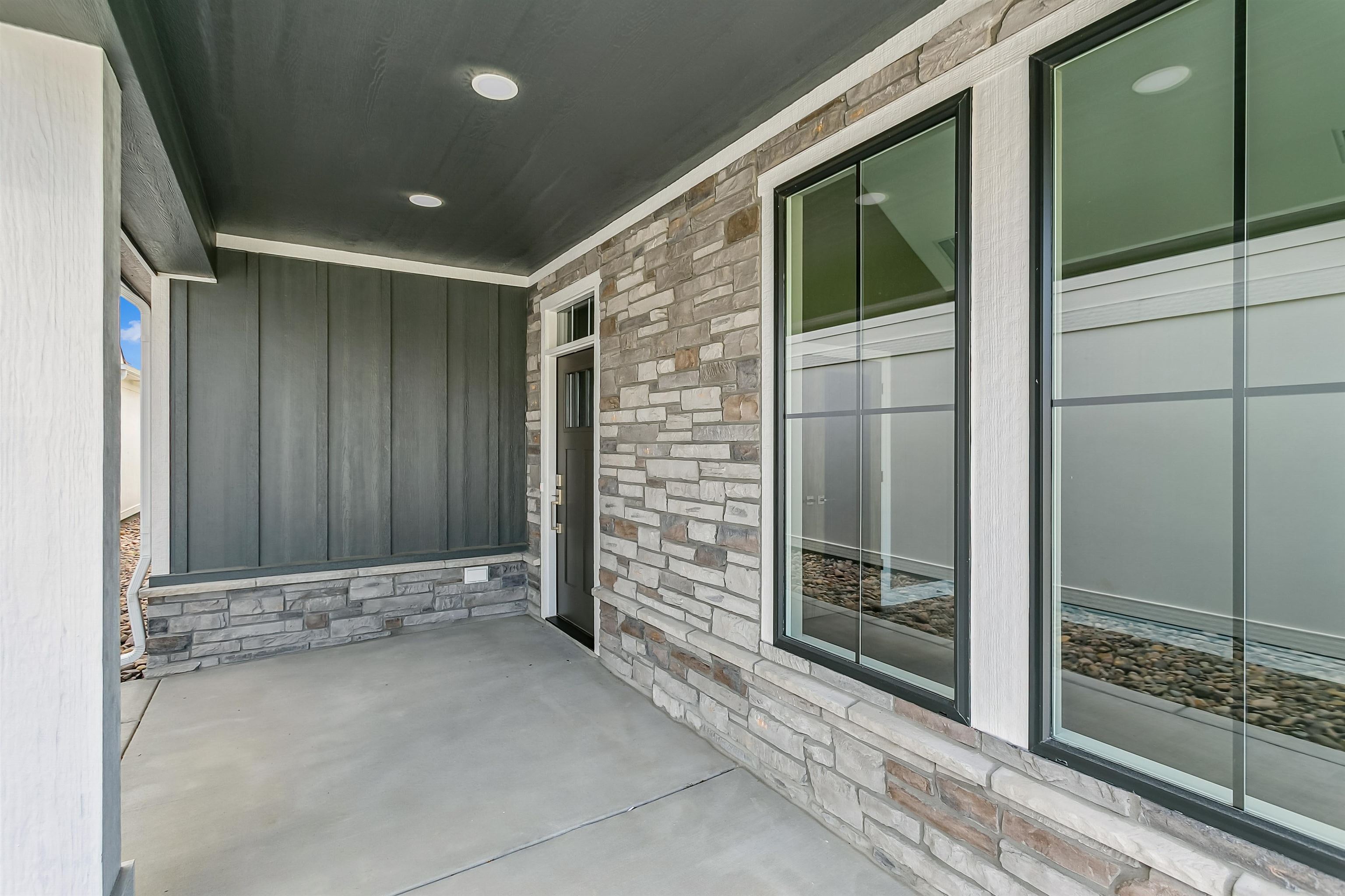 201 S Heritage Way Property Photo 4
