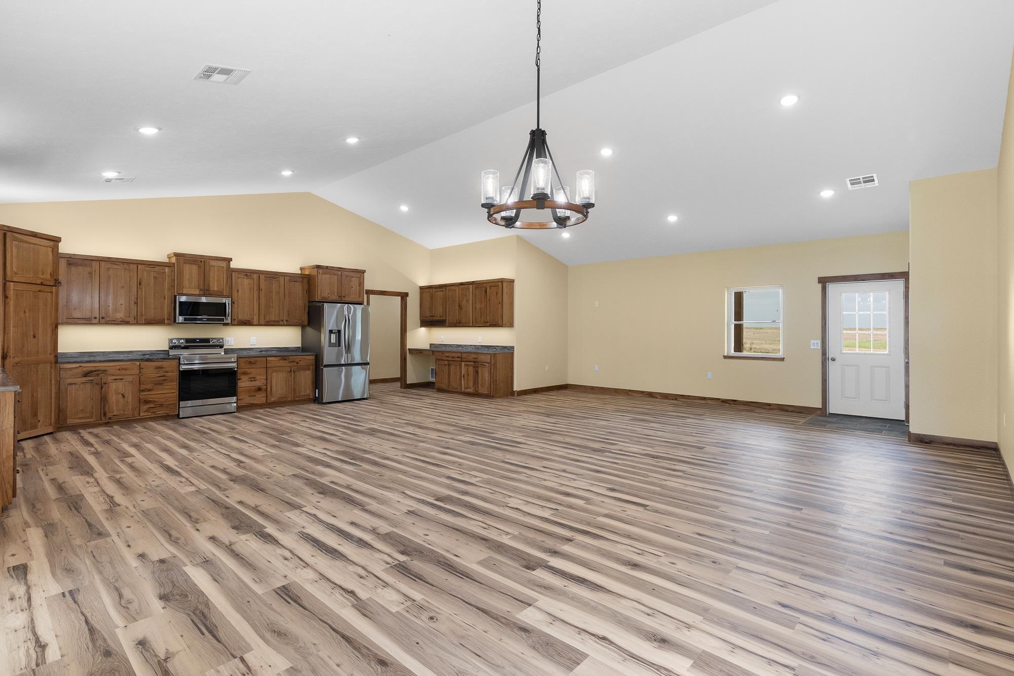 2592 Ne 10 St Property Photo 8