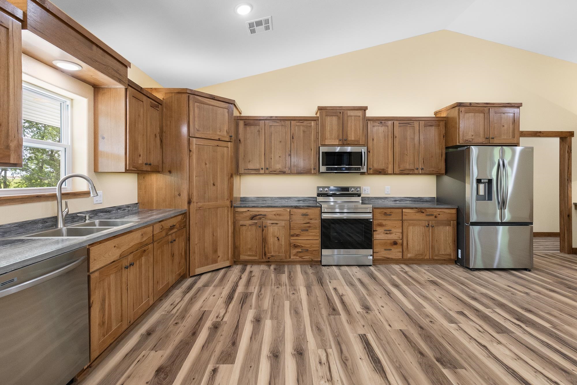 2592 Ne 10 St Property Photo 11