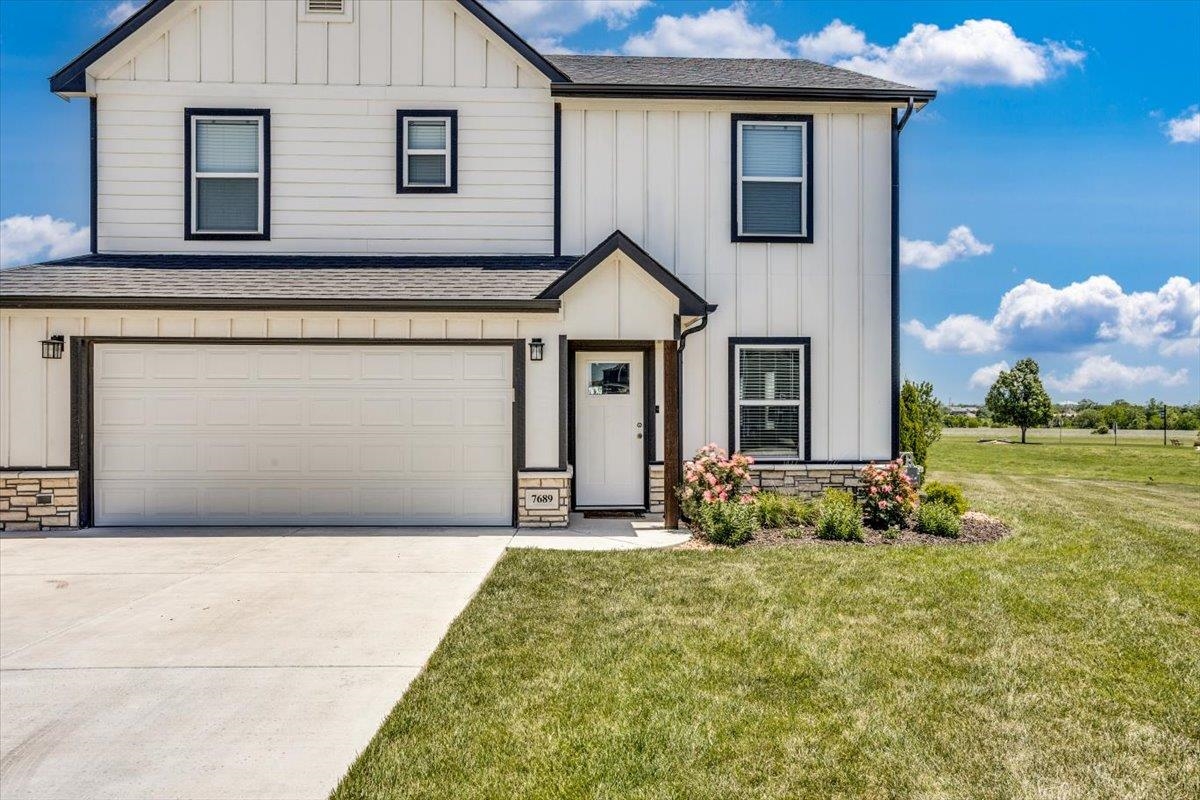 7689 E Pheasant Ridge Ct Property Photo 3