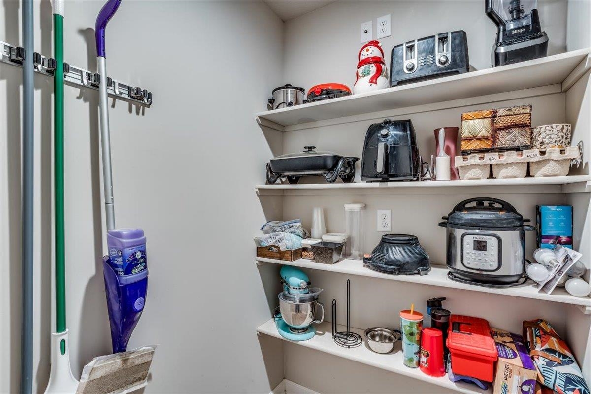 7689 E Pheasant Ridge Ct Property Photo 11