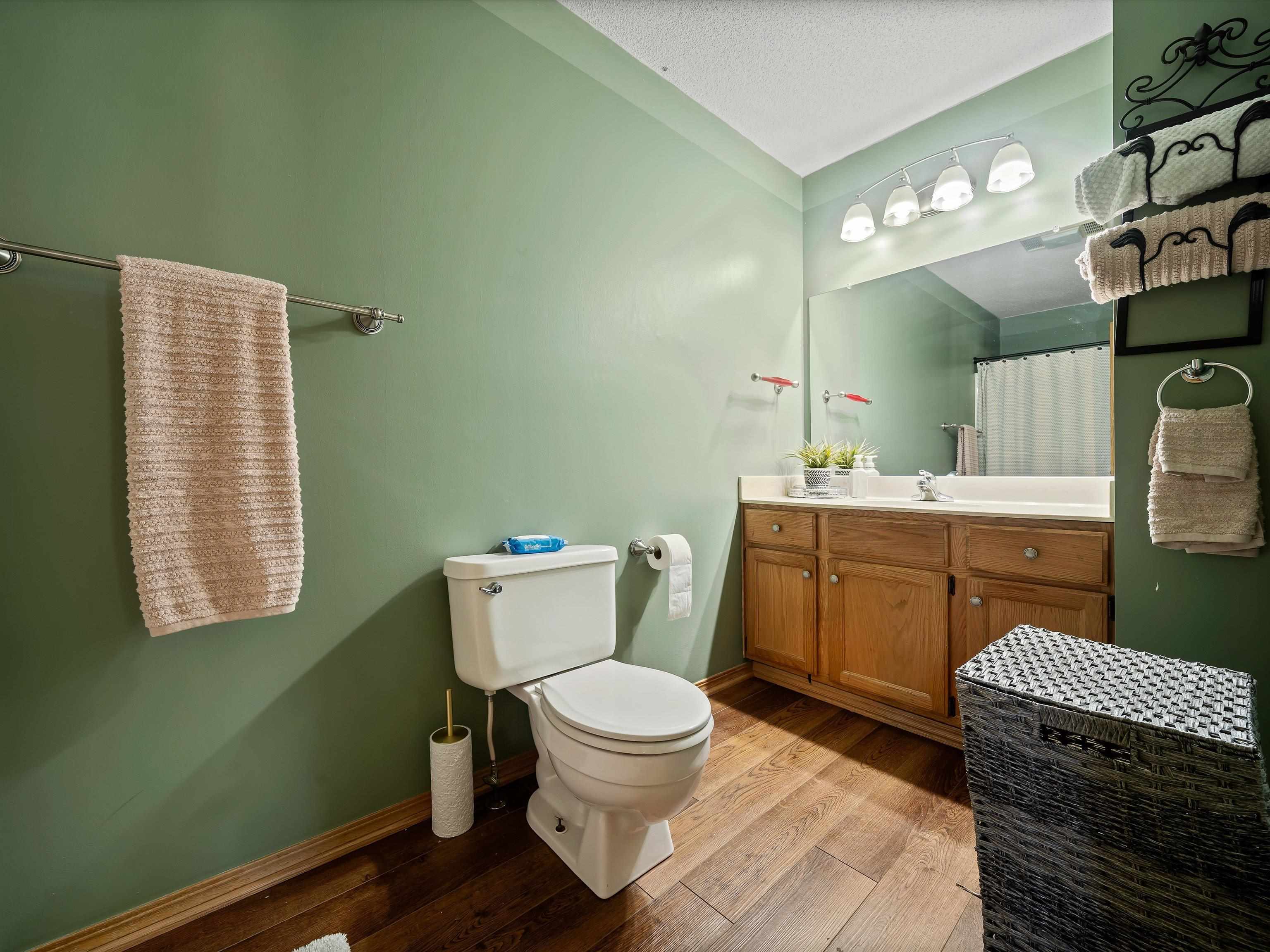 7615 W Westlawn St Property Photo 15