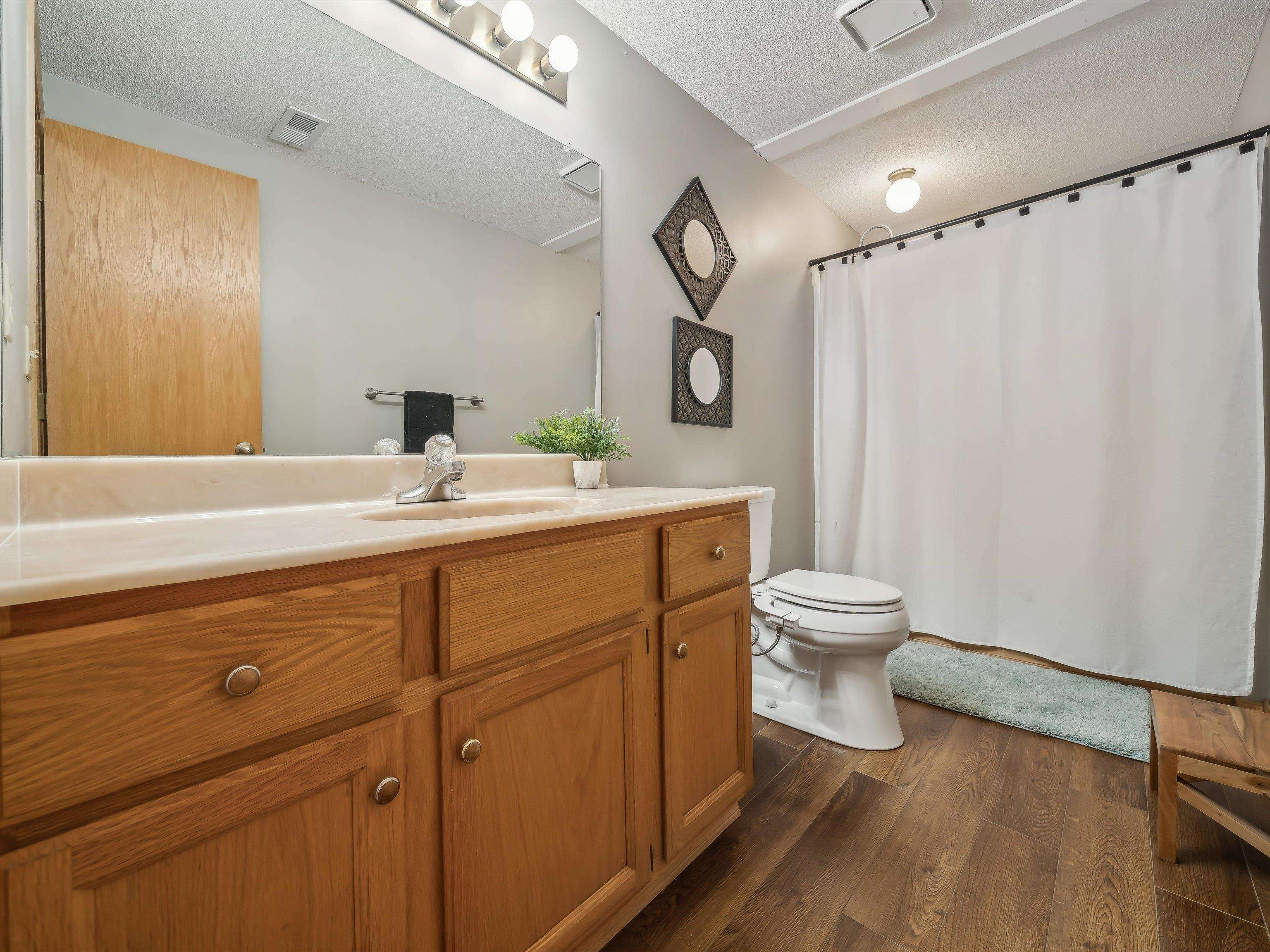 7615 W Westlawn St Property Photo 27