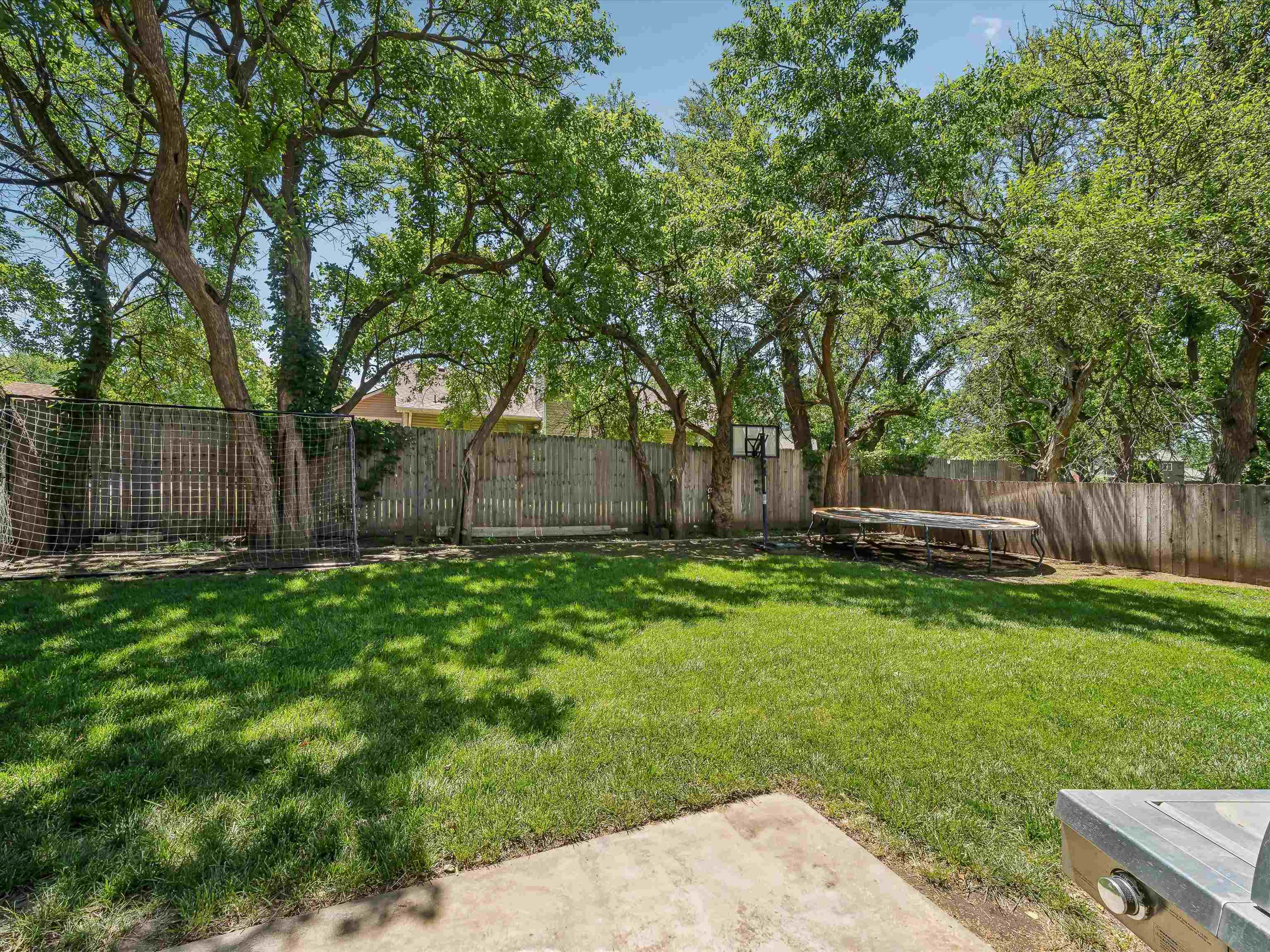 7615 W Westlawn St Property Photo 28