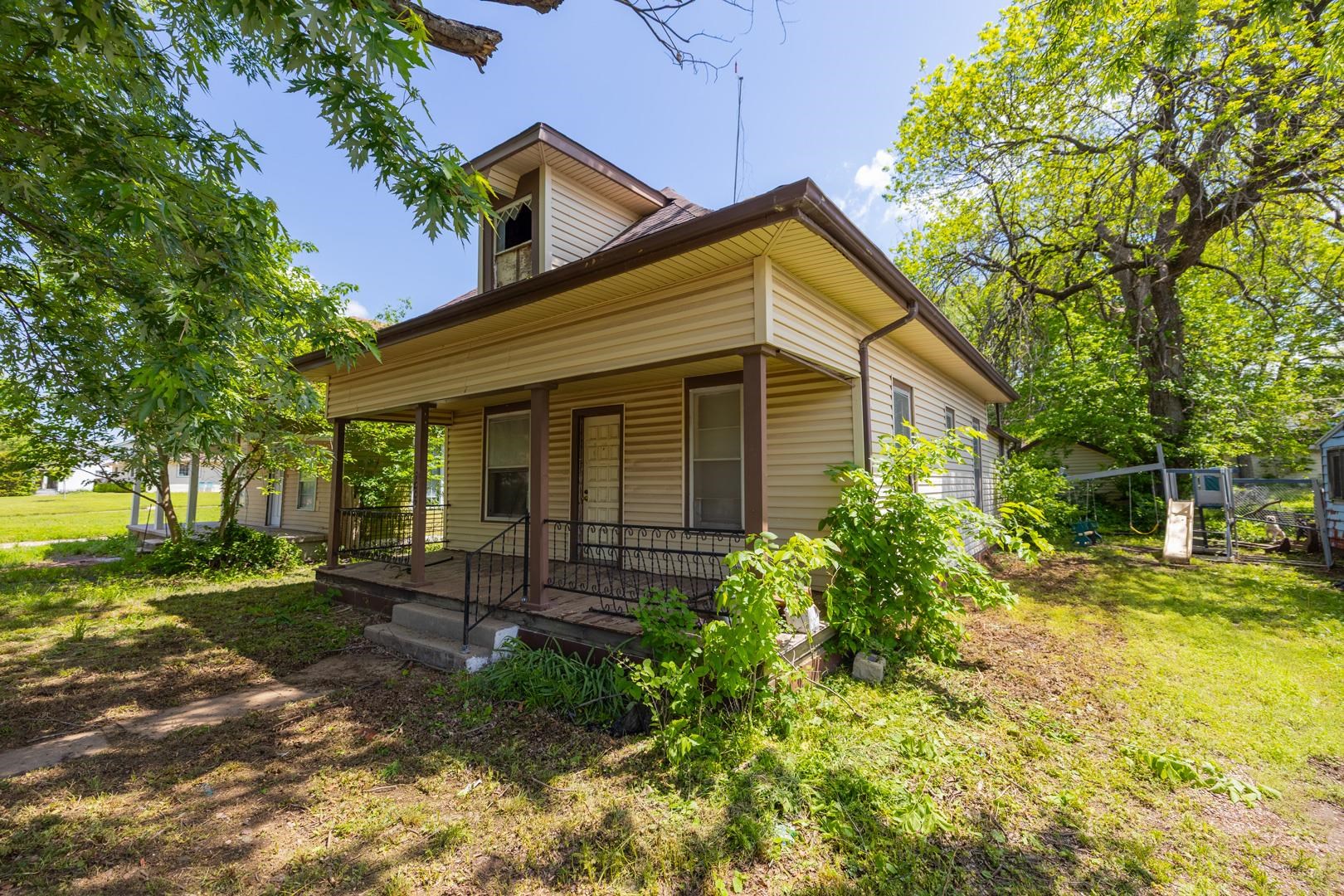 1007 S Jefferson Property Photo