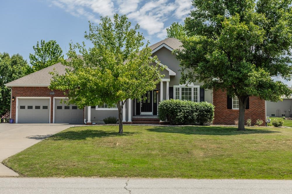 2539 Aberdeen Ln Property Photo 1