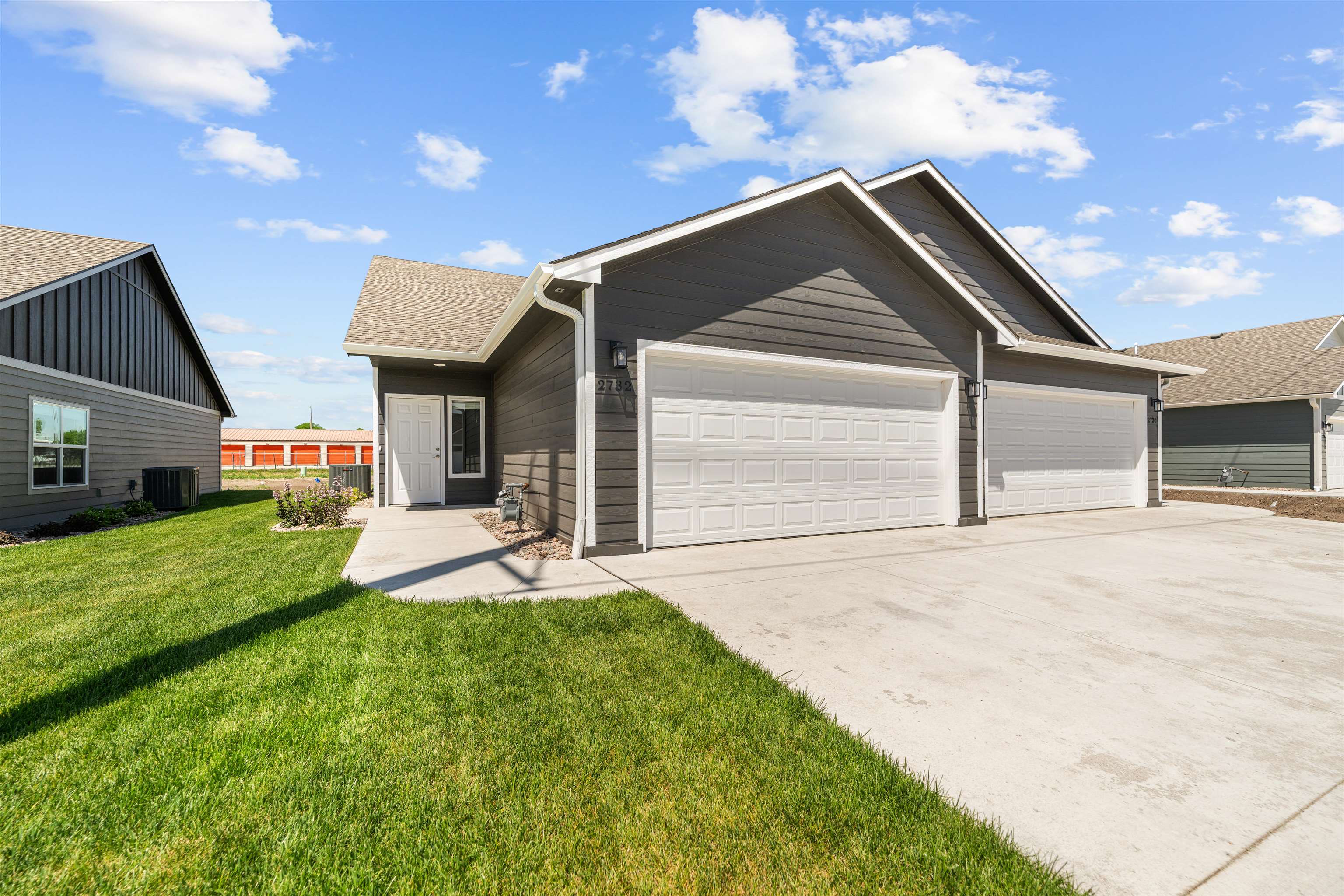 2732 Tim Rogers Ln Property Photo 1