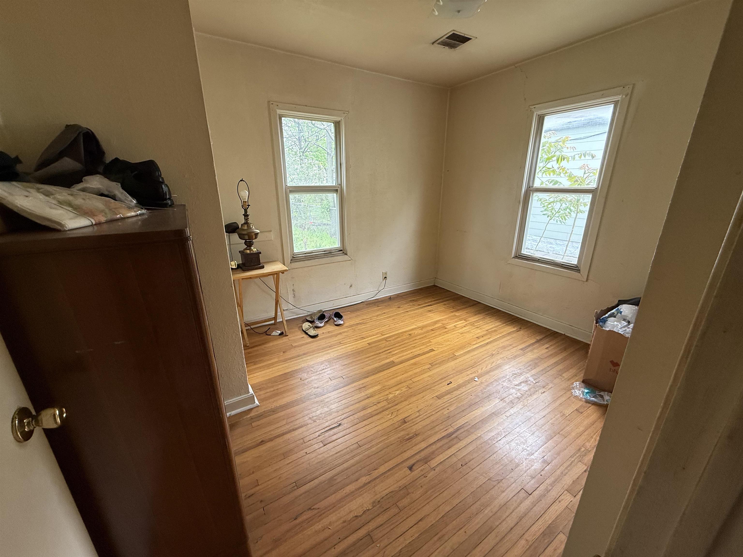 232 S Richmond Ave Property Photo 5